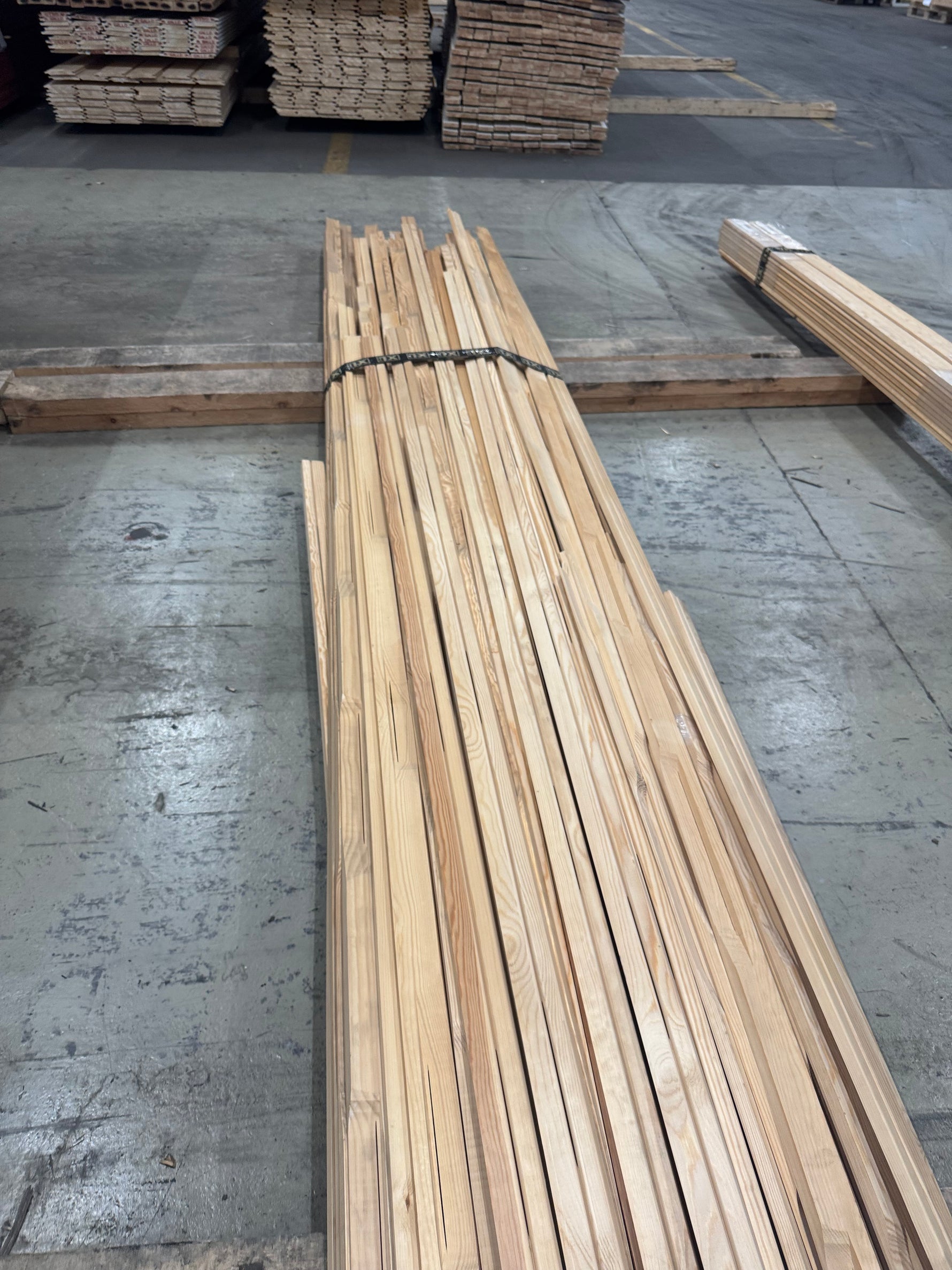 Paket Ventilerad Sockel 15x56mm – ca 301 lpm Furu Obehandlad