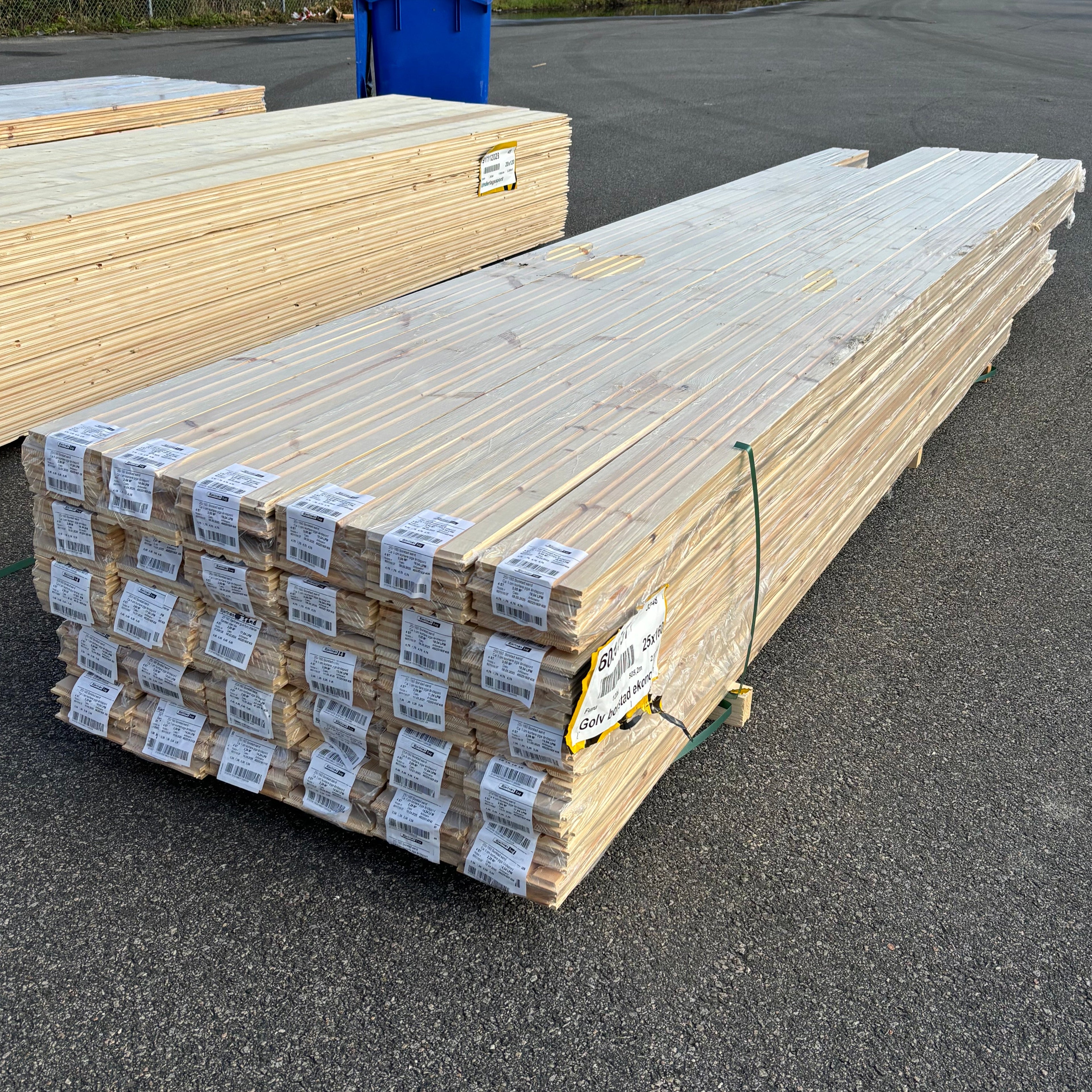 Parti Massivt Furugolv Borstad Ljusgrå Ekonomi 25x160 mm – ca 79,87 m²