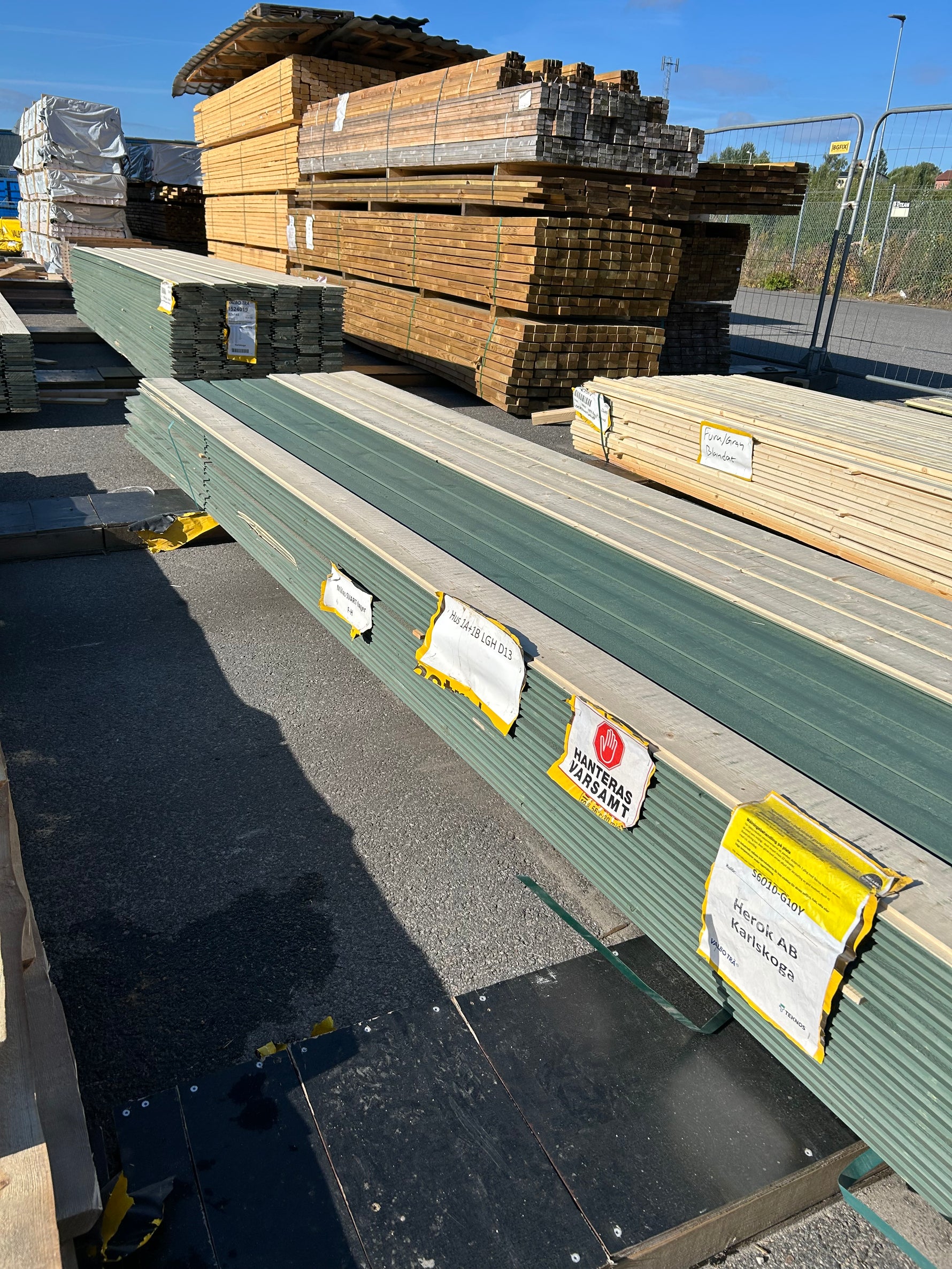 aket Falsad Spårpanel 22x145mm (4,50–4,80m) 88st Gran- Mellanstruken