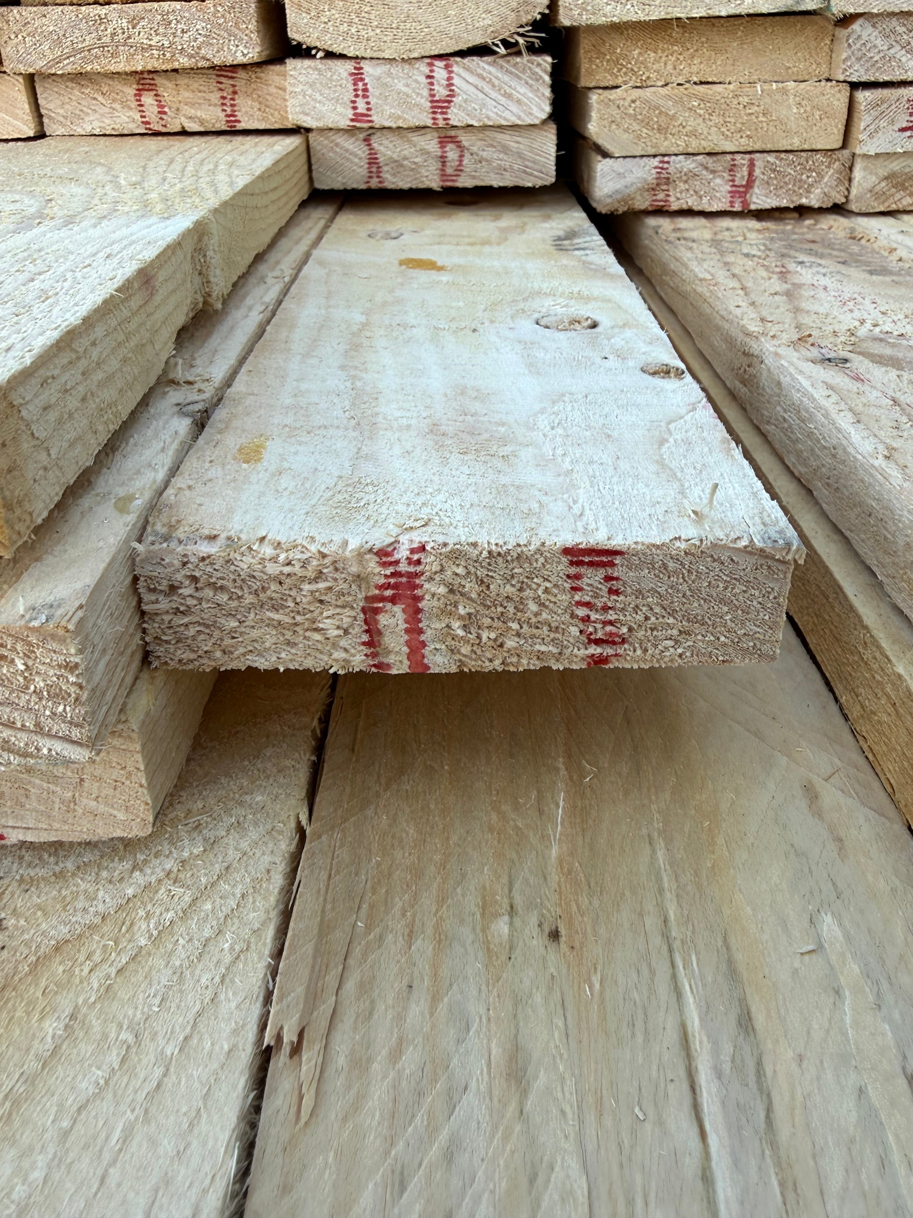 Paket Brädor 22x100mm Råsågade – 289 st (3,6–5,4 m, gran, obehandlad)