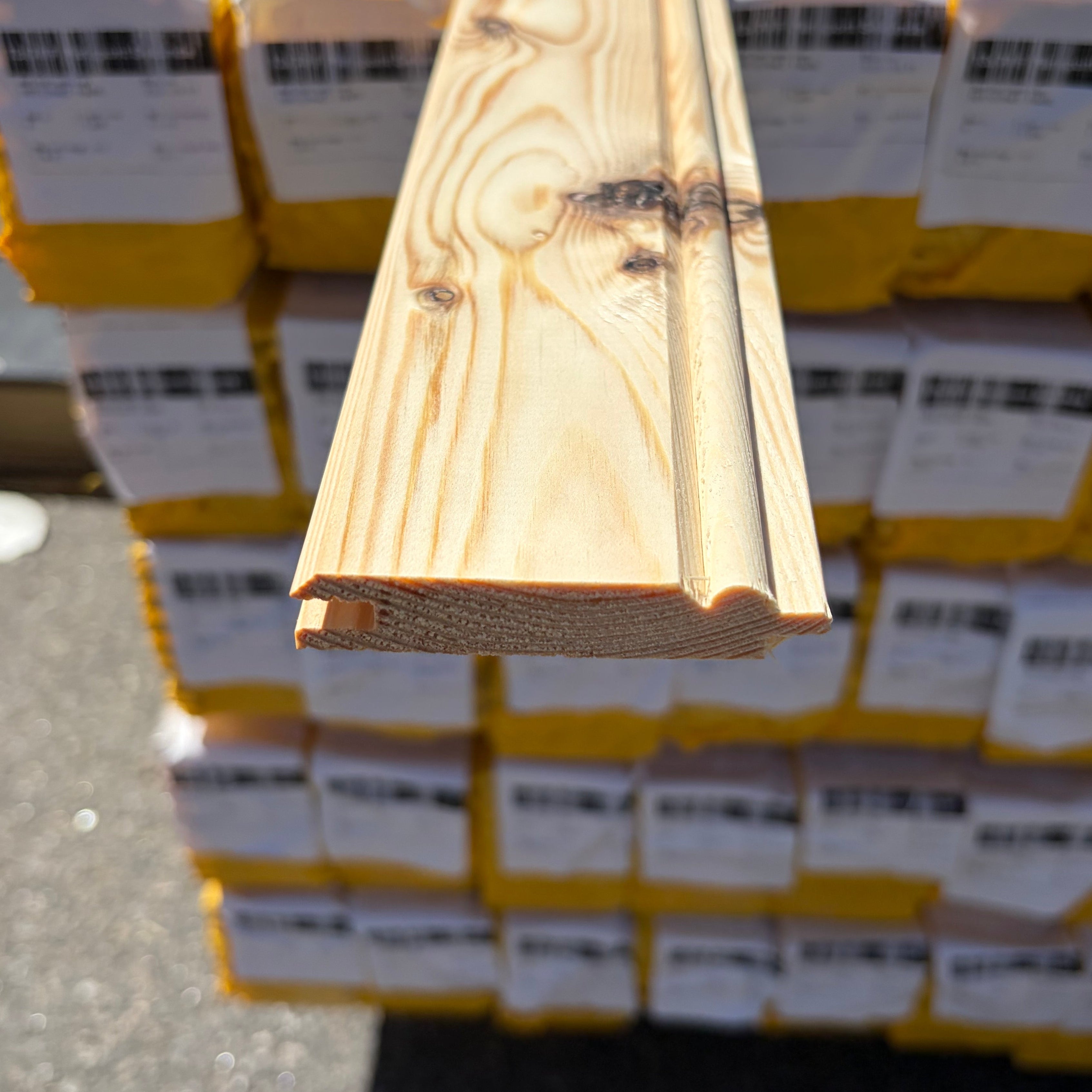 Pärlspont 13x70mm Sekunda Furu 4,20m – Säljes per paket
