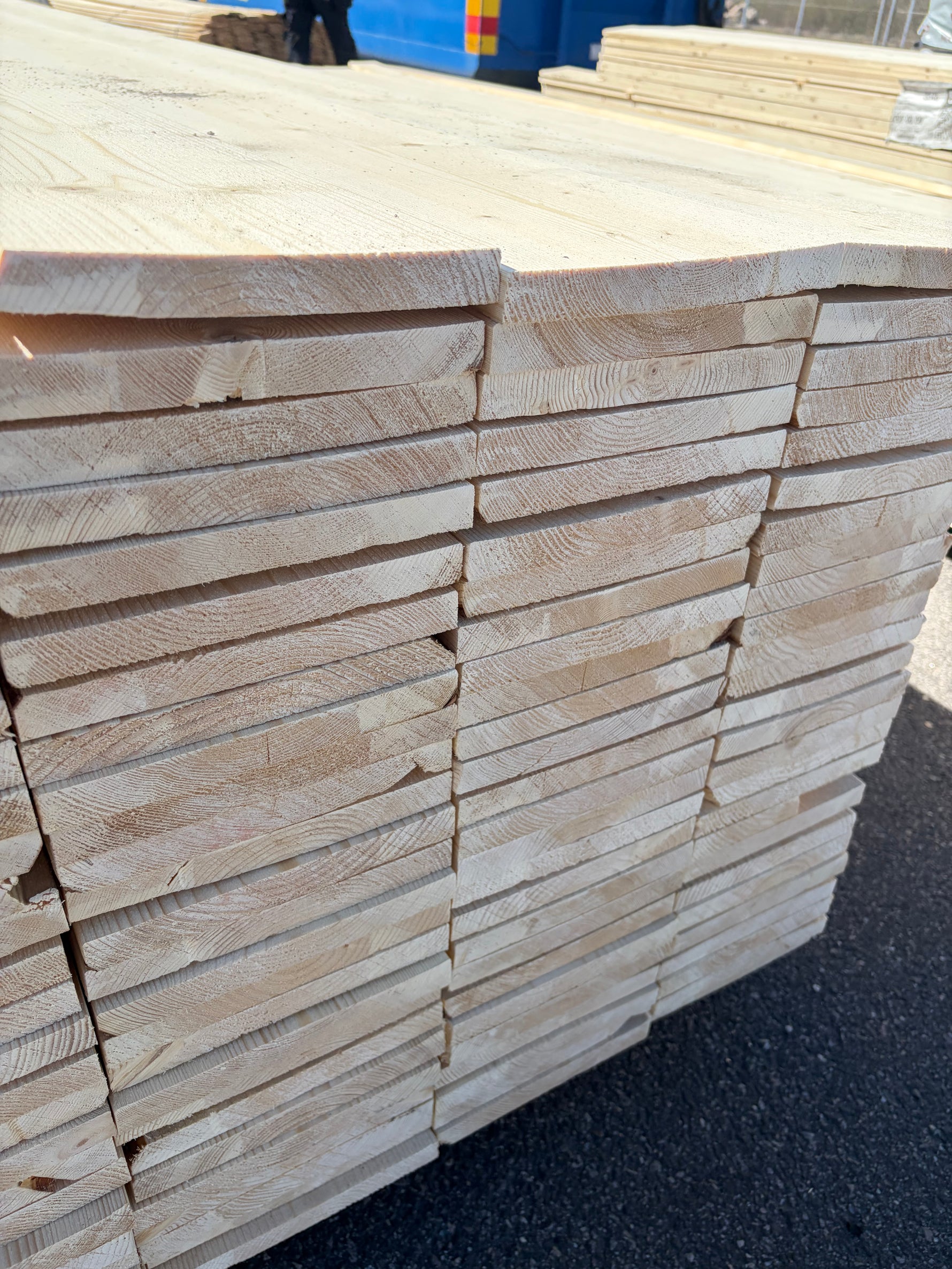Paket Finsågade Brädor 22x195mm, 130st (4.2–5.4m) Andra Sortering