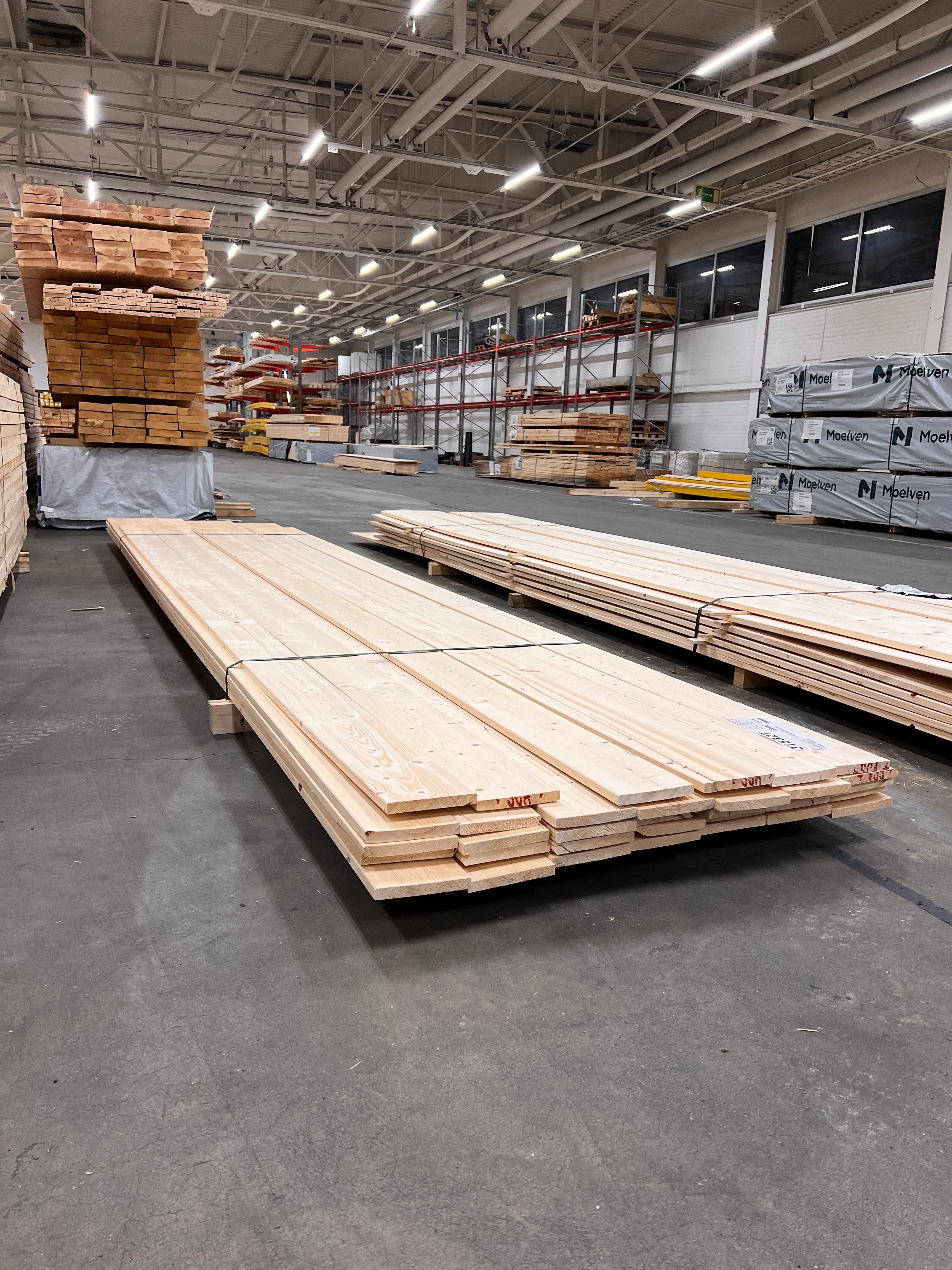 Paket Brädor Runtomhyvlat 17,3x144mm – 34 st (4,50–5,10 m, Utskott, Gran)