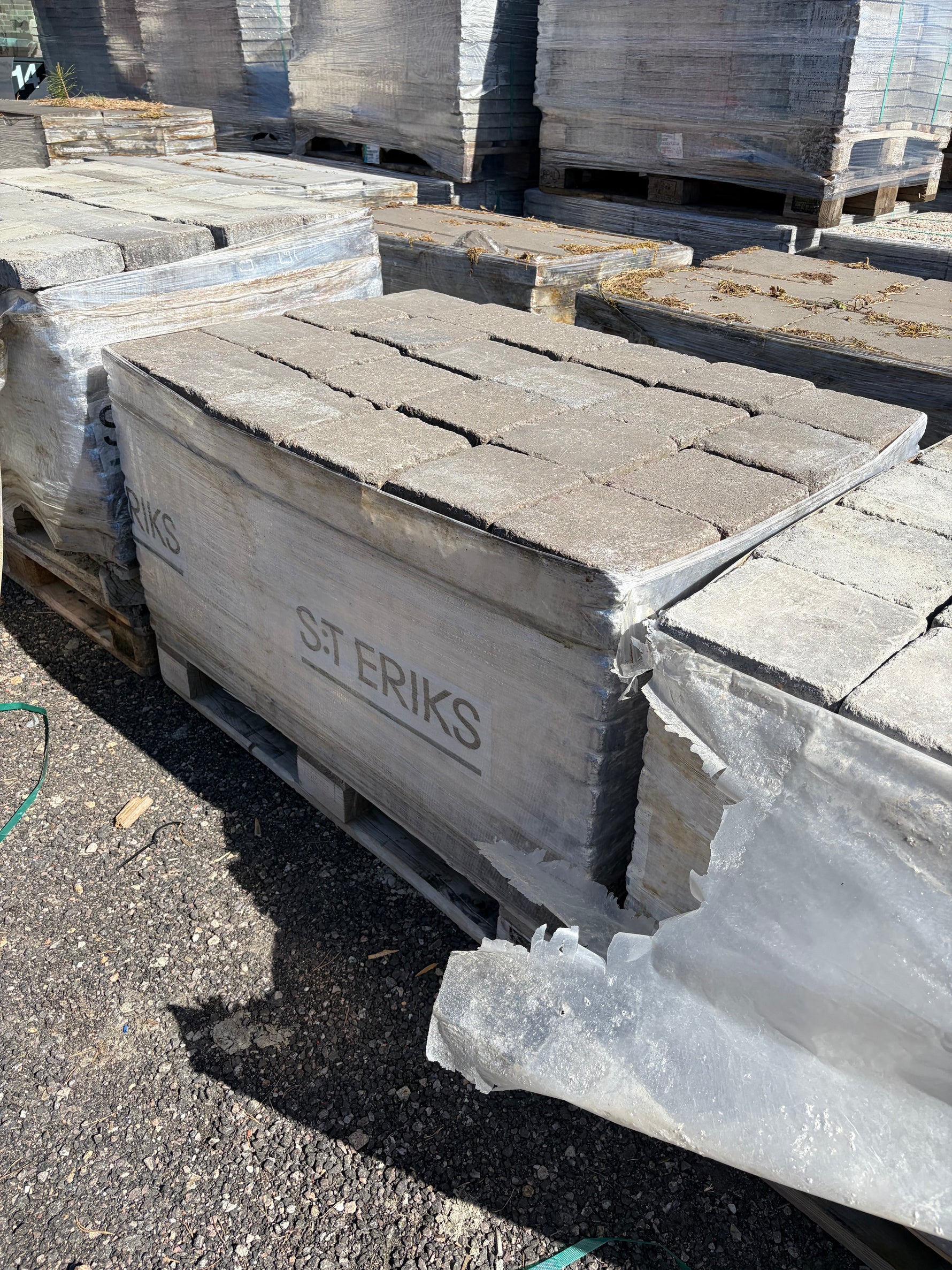 Rustik Marksten 200x200x50mm Antracit (Säljs per styck)