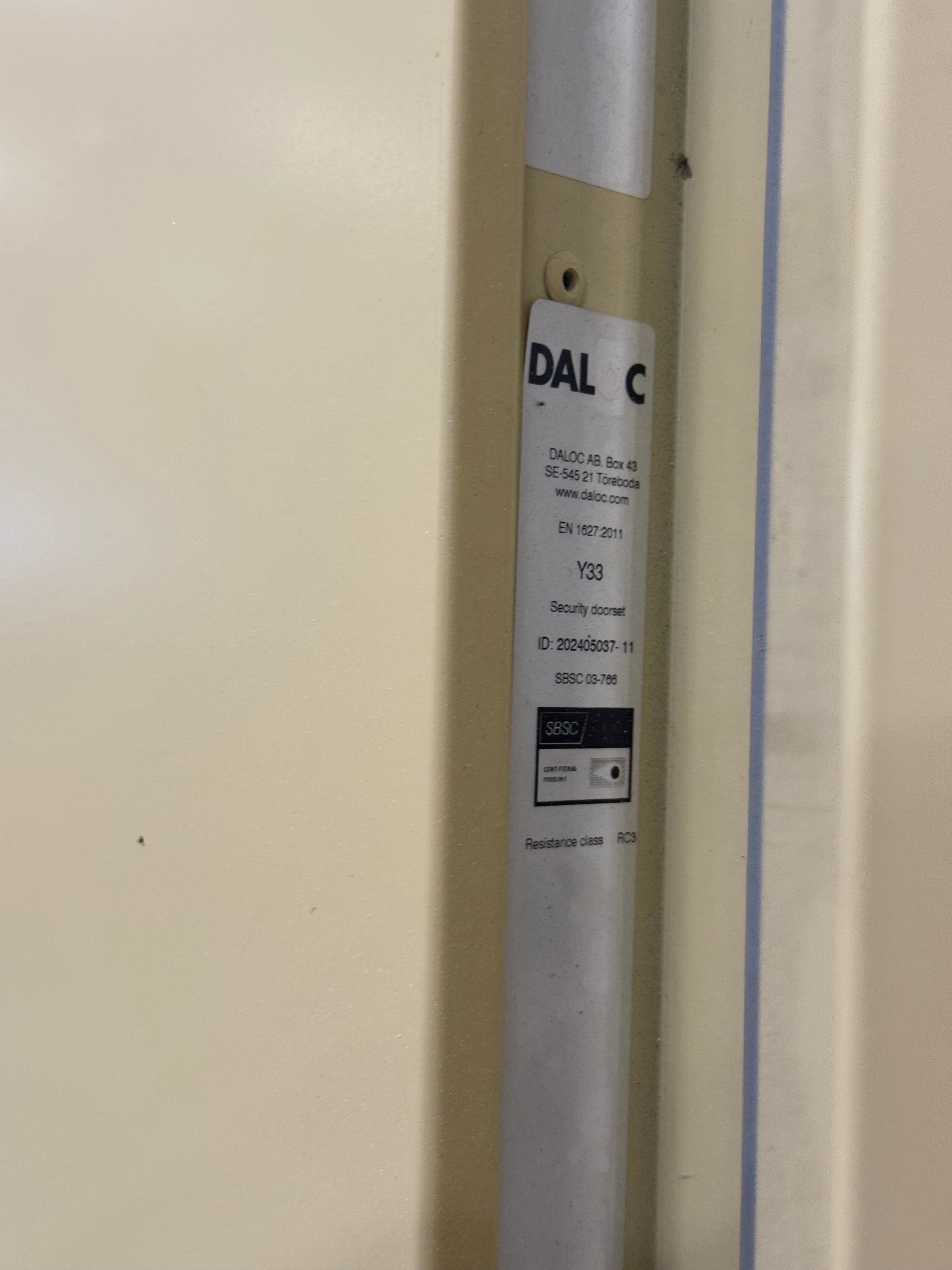 Lägenhetsdörr / Ståldörr Daloc – 99,5x219,5 cm (Vänsterhängd, Gul)