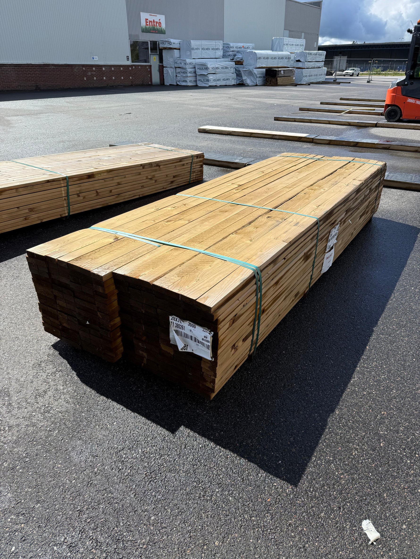 Tryckimpregnerad Staketribba 28x70mm, 3.0m (Säljs per styck)