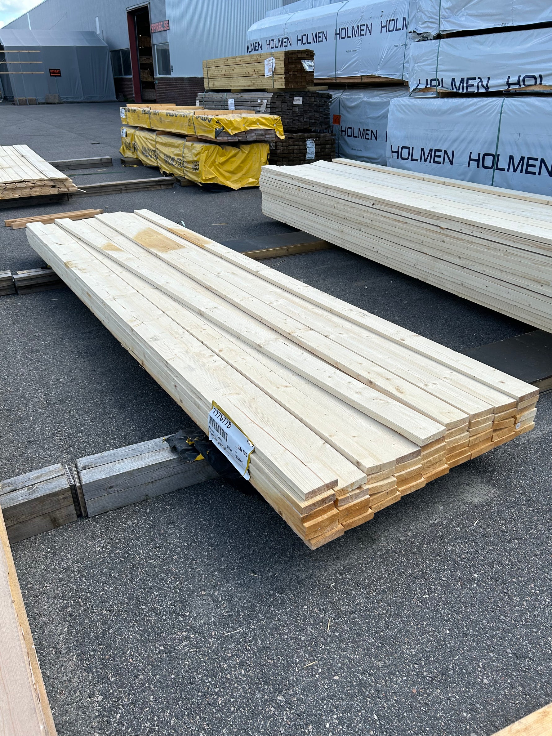 Paket Finsågade Brädor 28x120mm 4,20m 50st Obehandlade