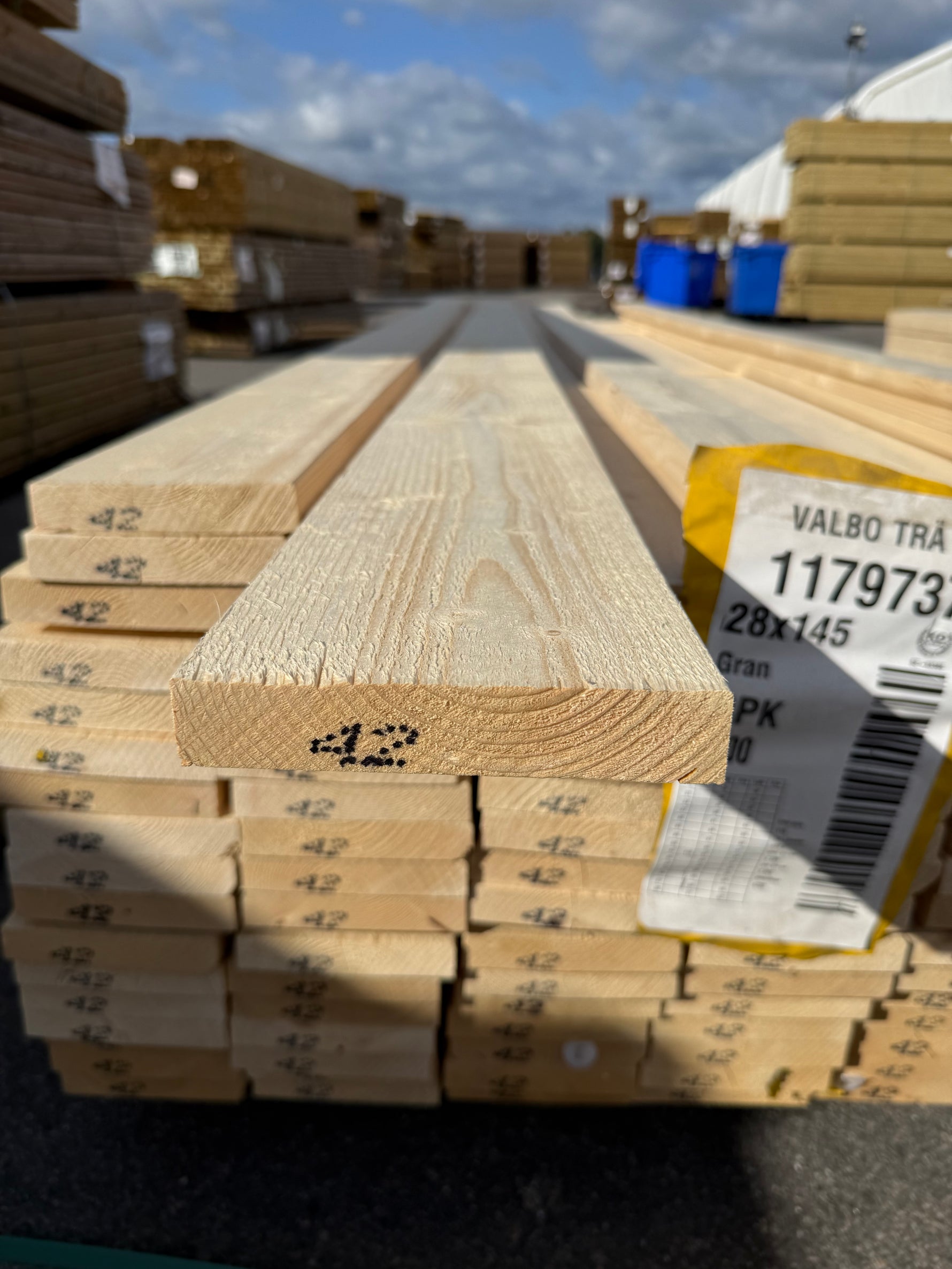 Paket Finsågade Brädor 28x145mm, 110st 4,20m