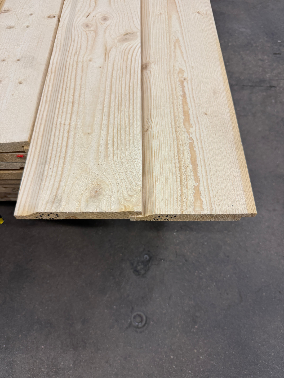 Paket Enkelfas Halvspont 22×145 mm – 3,90 m – 96 st Obehandlad