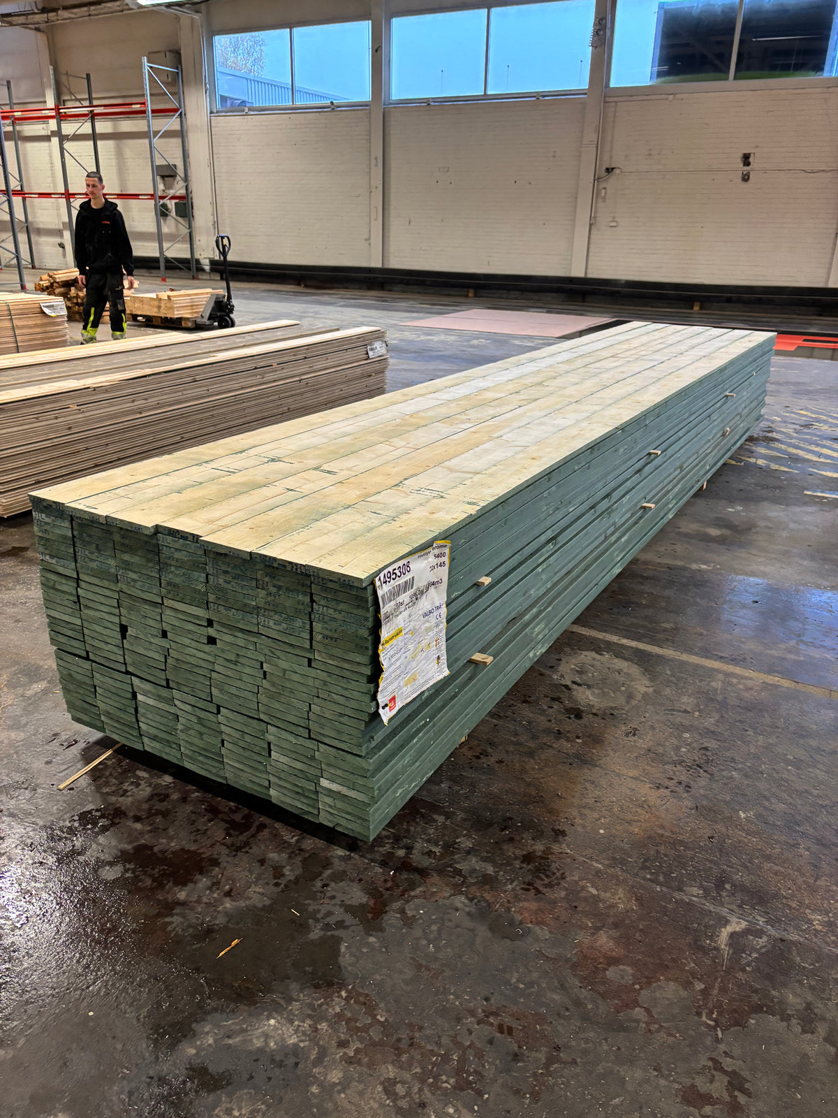 Paket Finsågade Brädor 22×145 mm Mellanstrukna 5,40 m – 203 st