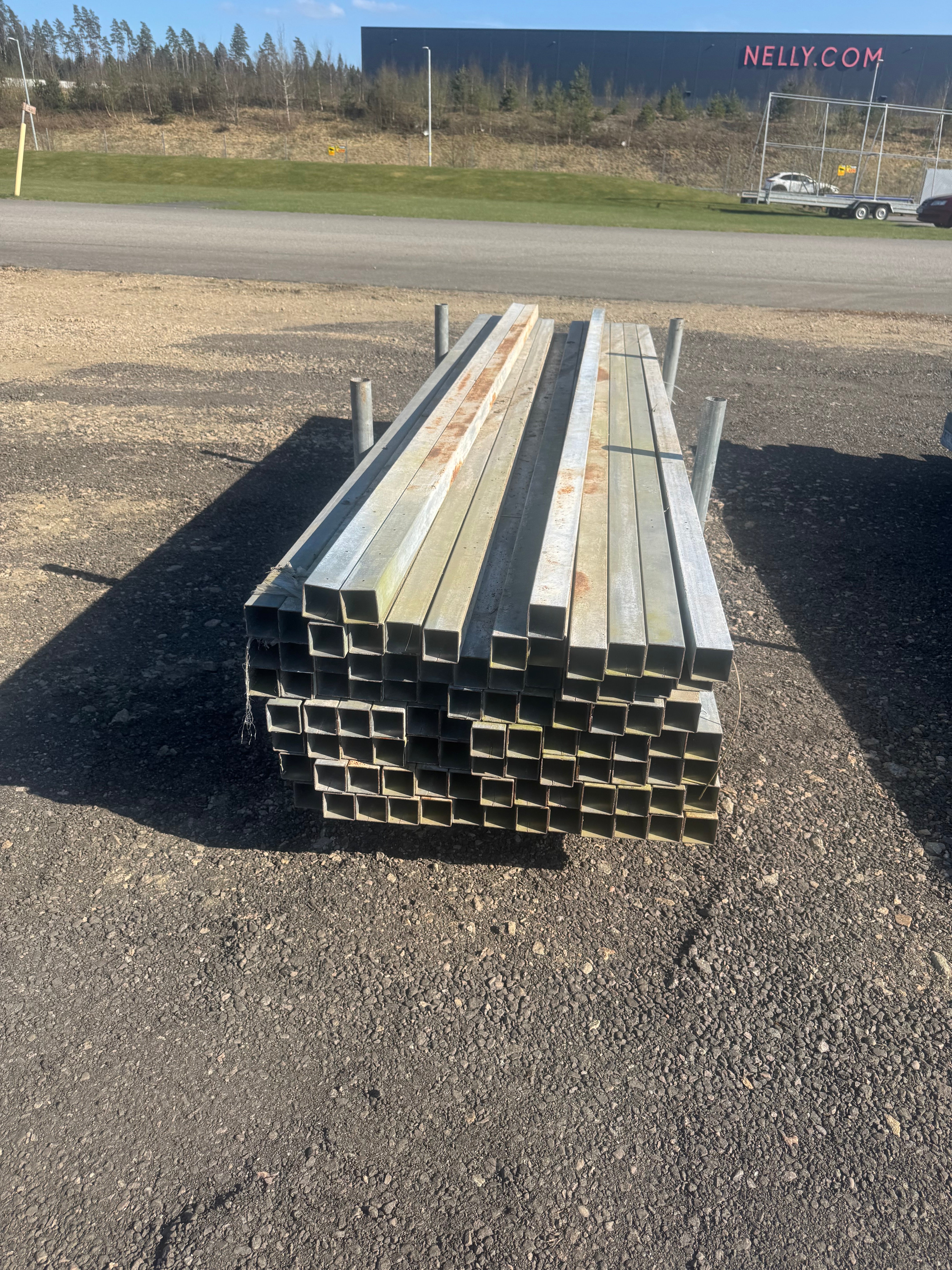 Staketstolpar 50x50mm rostiga 93st