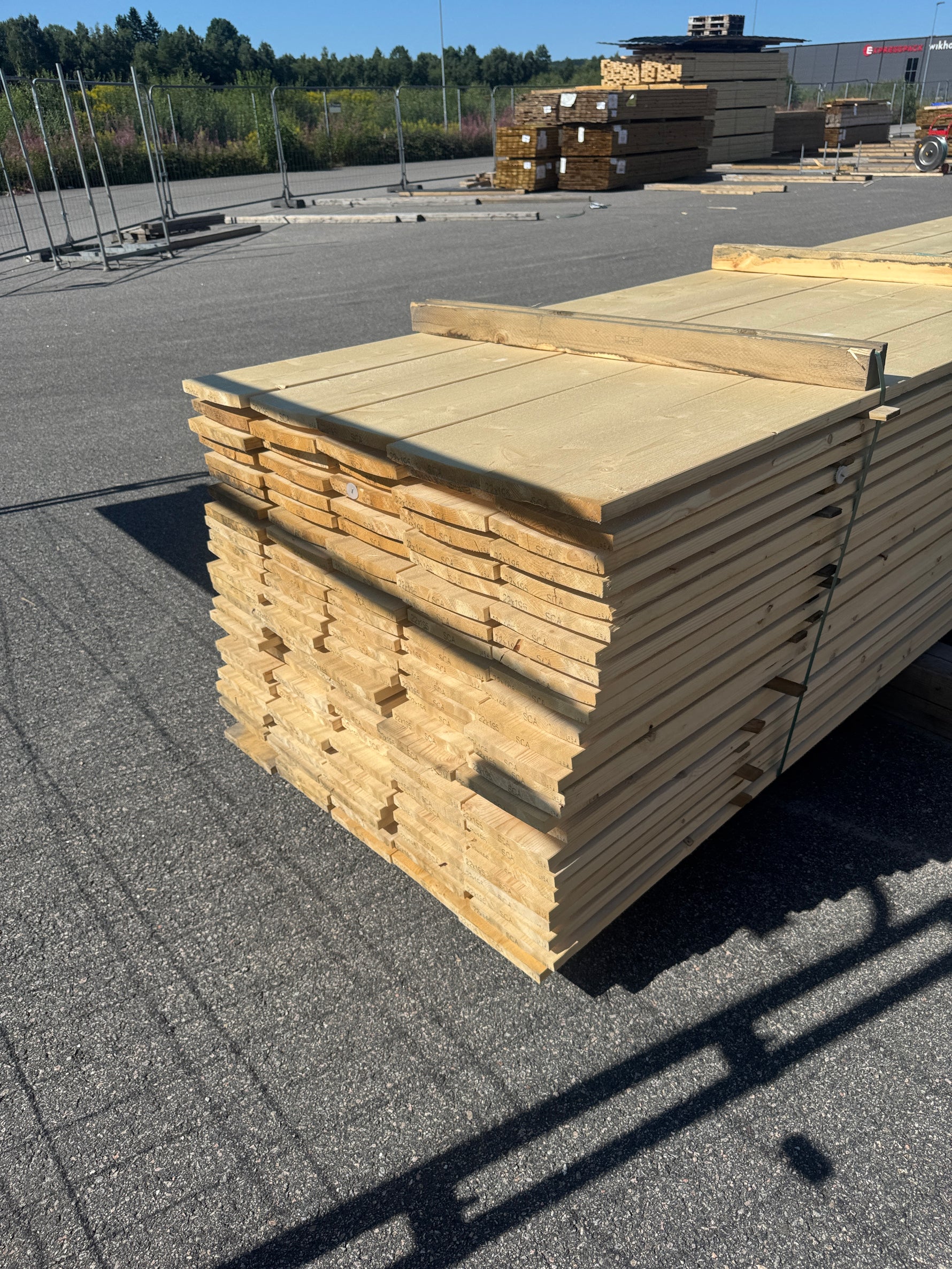 Paket Finsågade Brädor 22x195mm 5,40m 125st B-sortering