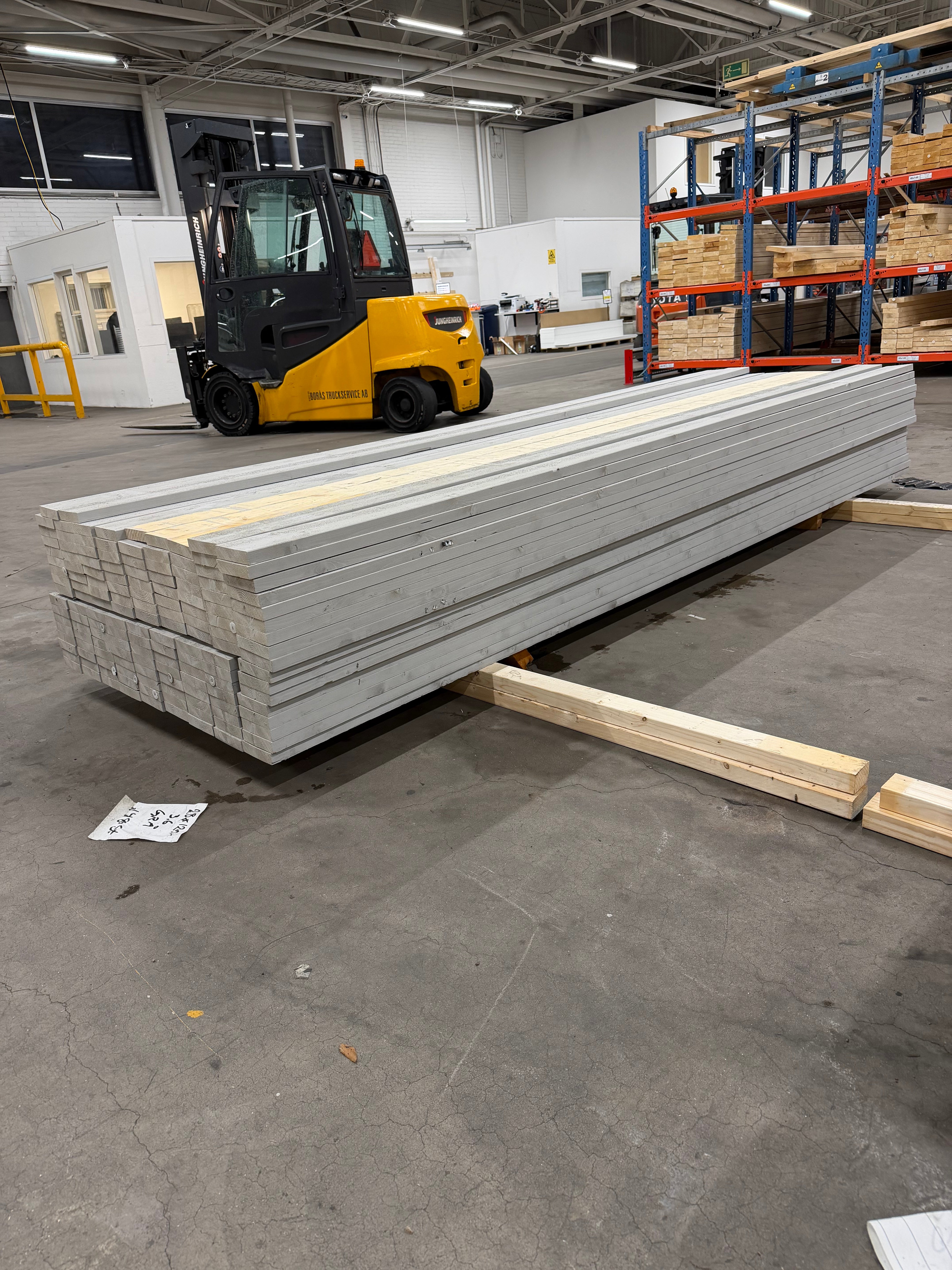 Paket Finsågad Panel 28x120 mm – 148 st 3.60m Grå