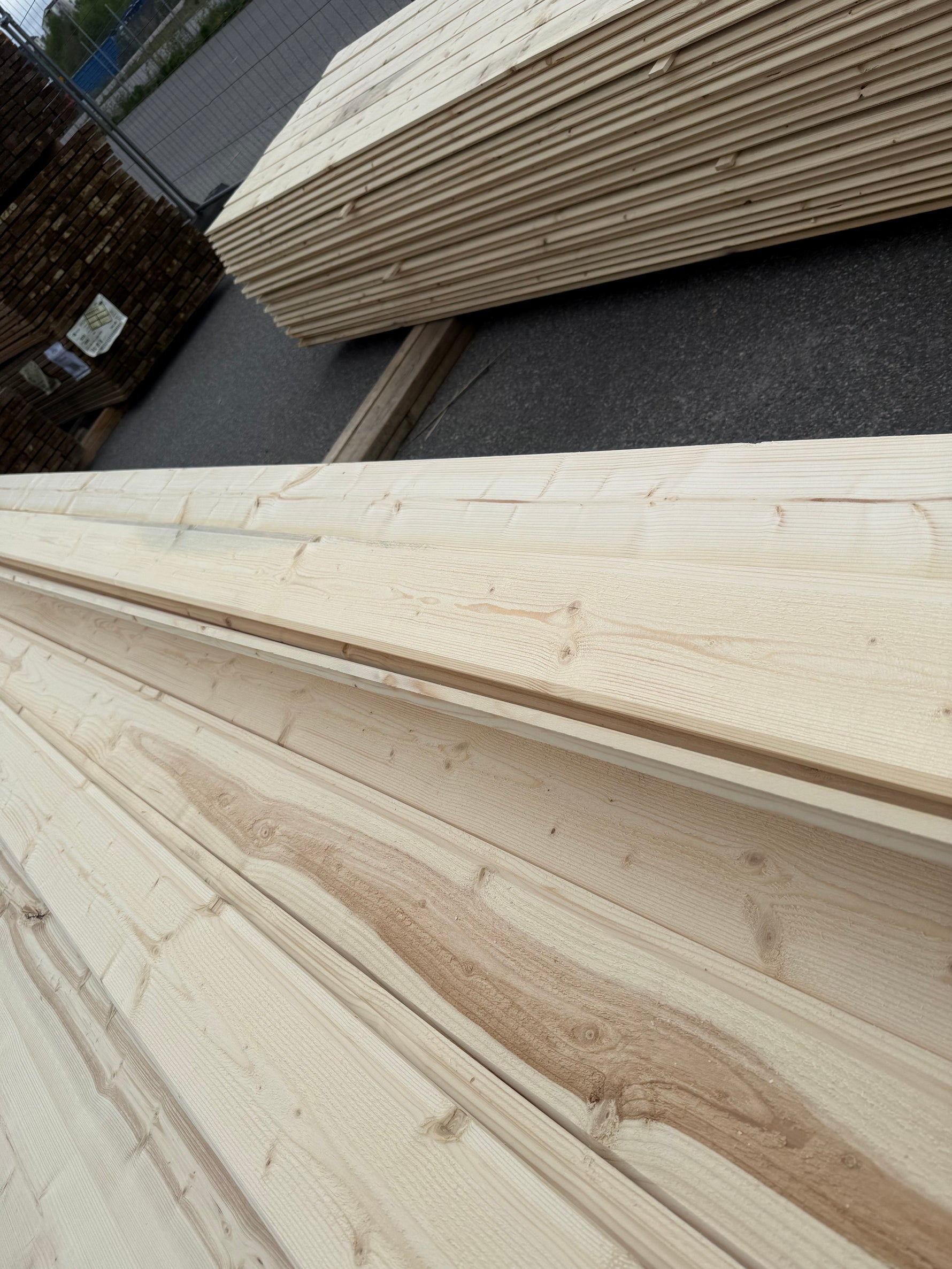 Paket Ytterpanel Dubbelfas Fals 22x145mm 4.20m- 175st (Obehandlad)