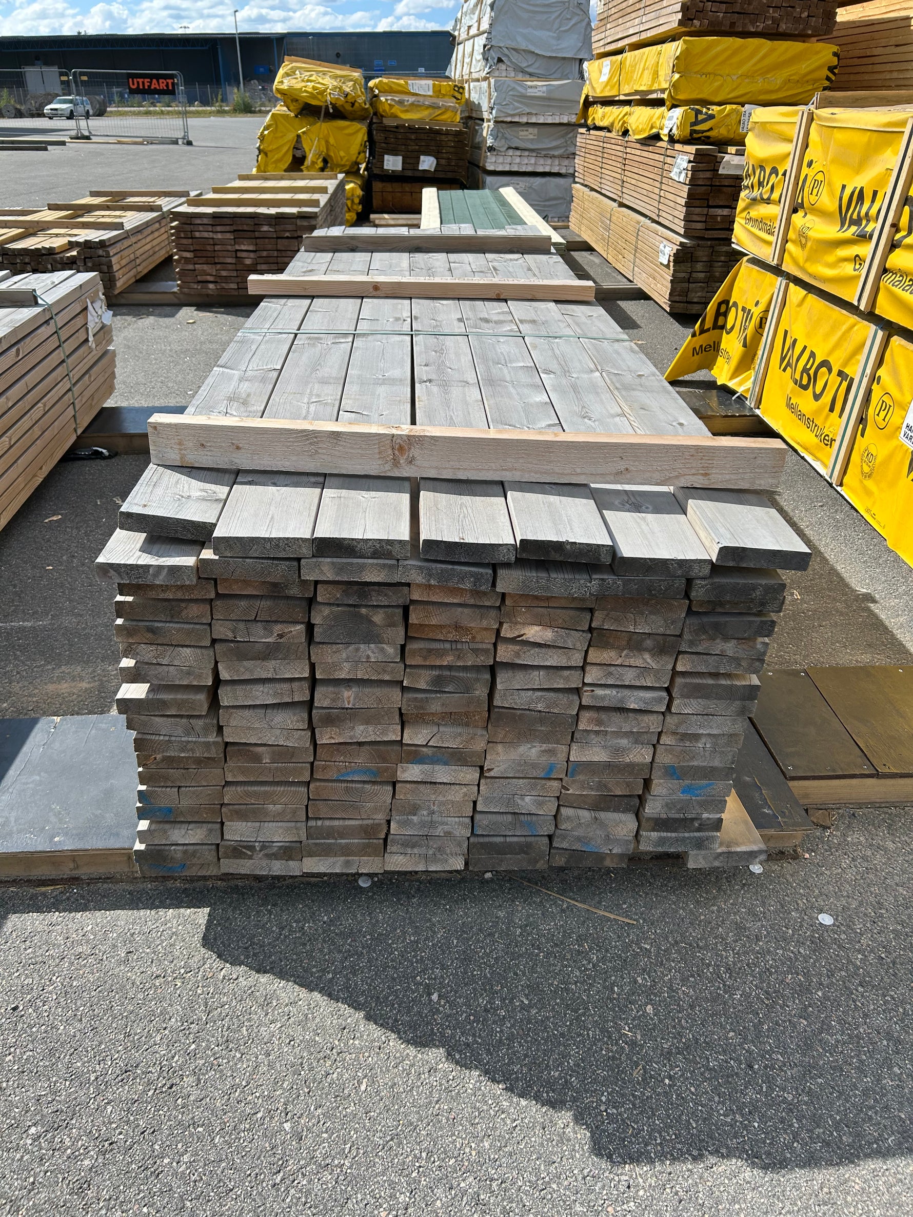 Paket Tryckimpregnerad Trall 34x145mm 3,30m 119st Furu (Väderbitet)