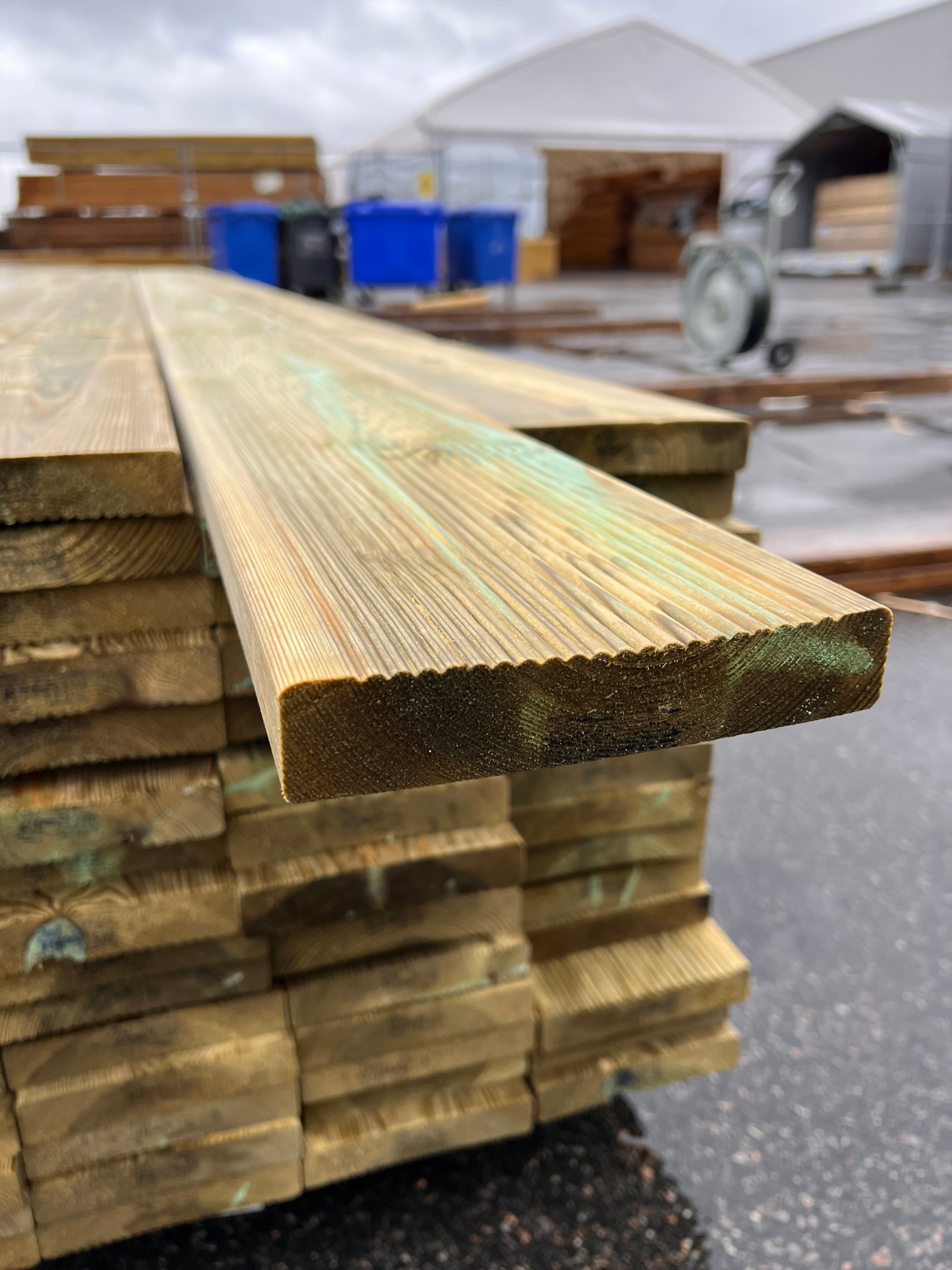 Paket Trall Rillad 28x145mm – 105 st 4.80m Tryckimpregnerad B-sort