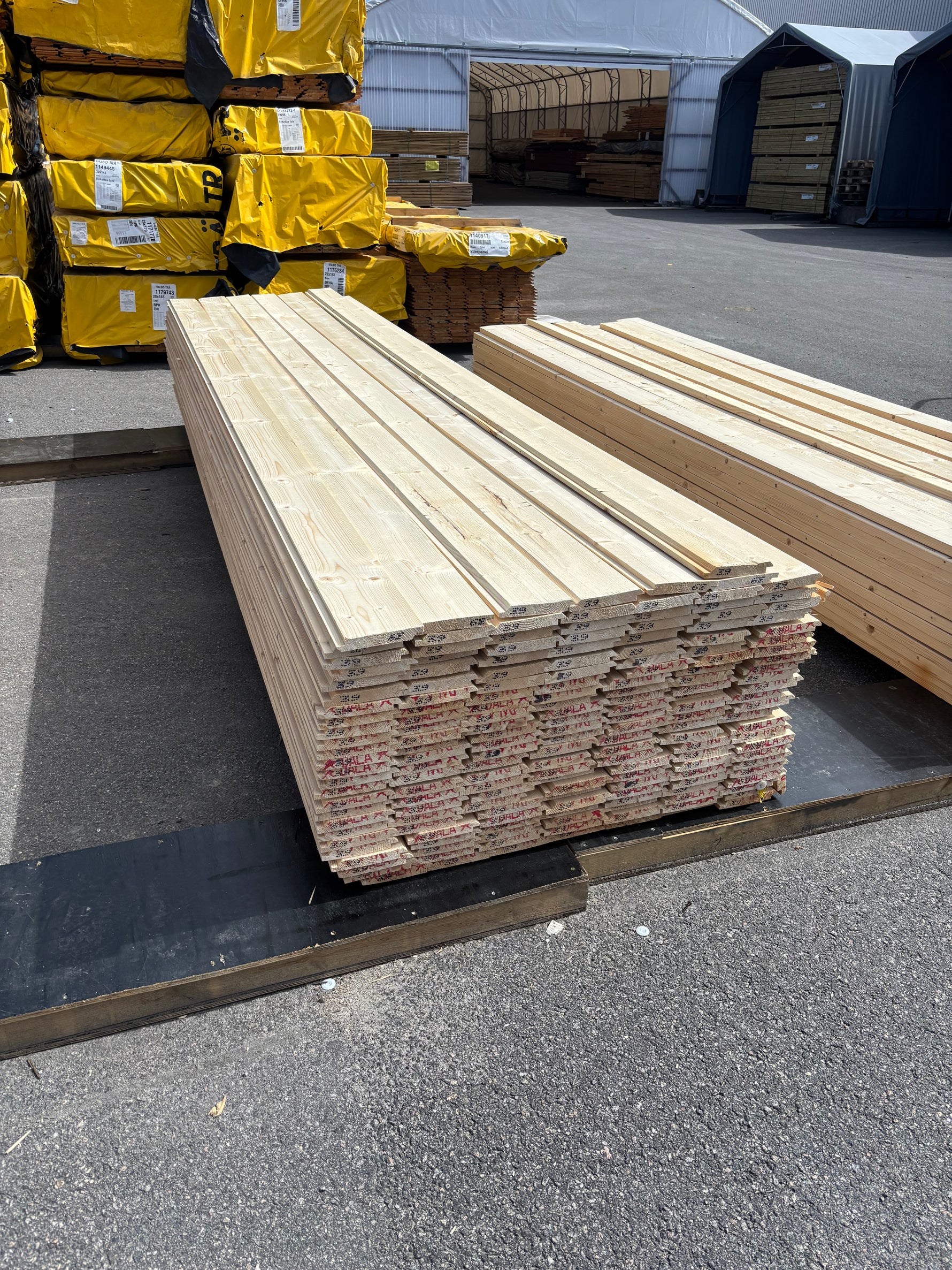 Paket Ytterpanel Dubbelfas Halvspont 22x145mm, 175st 3,90m