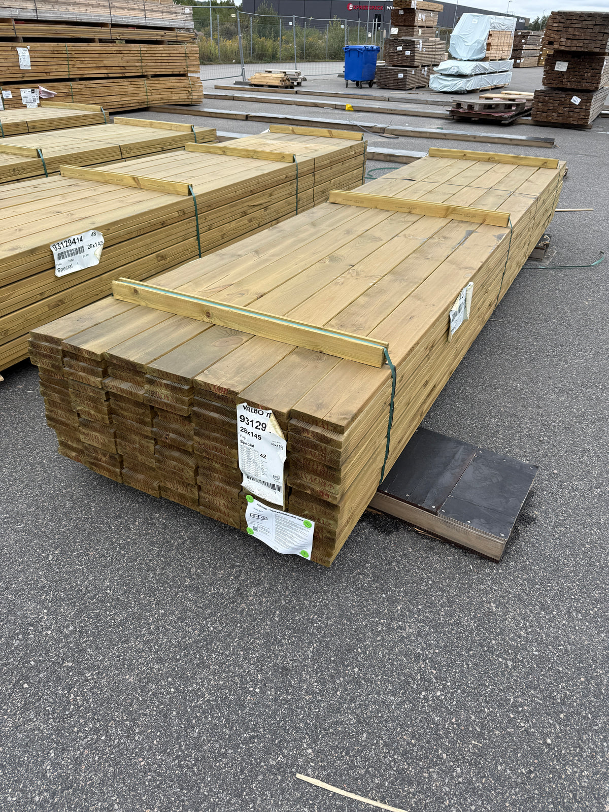 Paket Tryckimpregnerad Rillad Trall 28x145mm – 112st, 4,20m