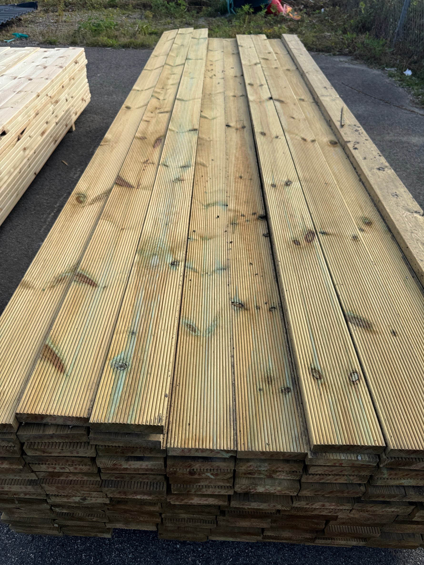 Paket Rillad Trall 28x120 – 144st – 3.60 m – NTR AB A-sortering