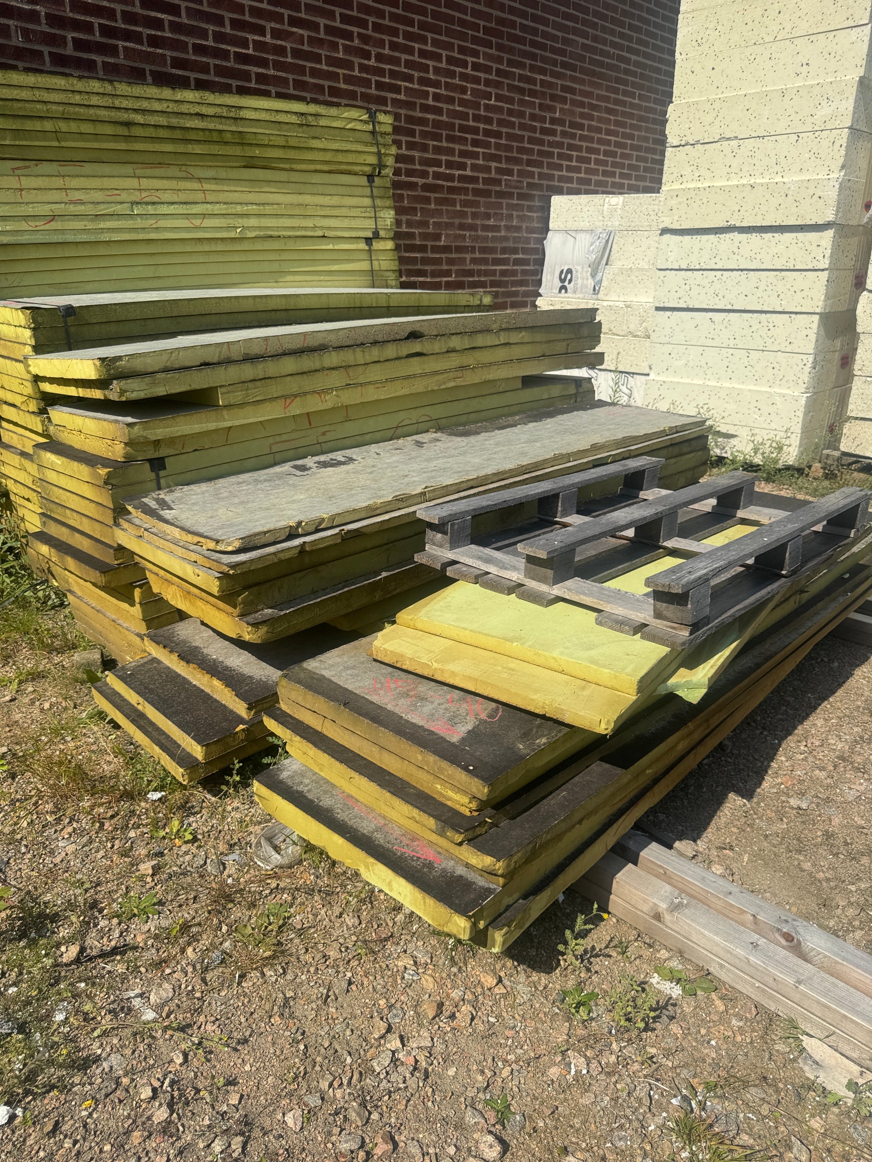 Parti PIR-isolering 2400x590mm ca 70 skivor