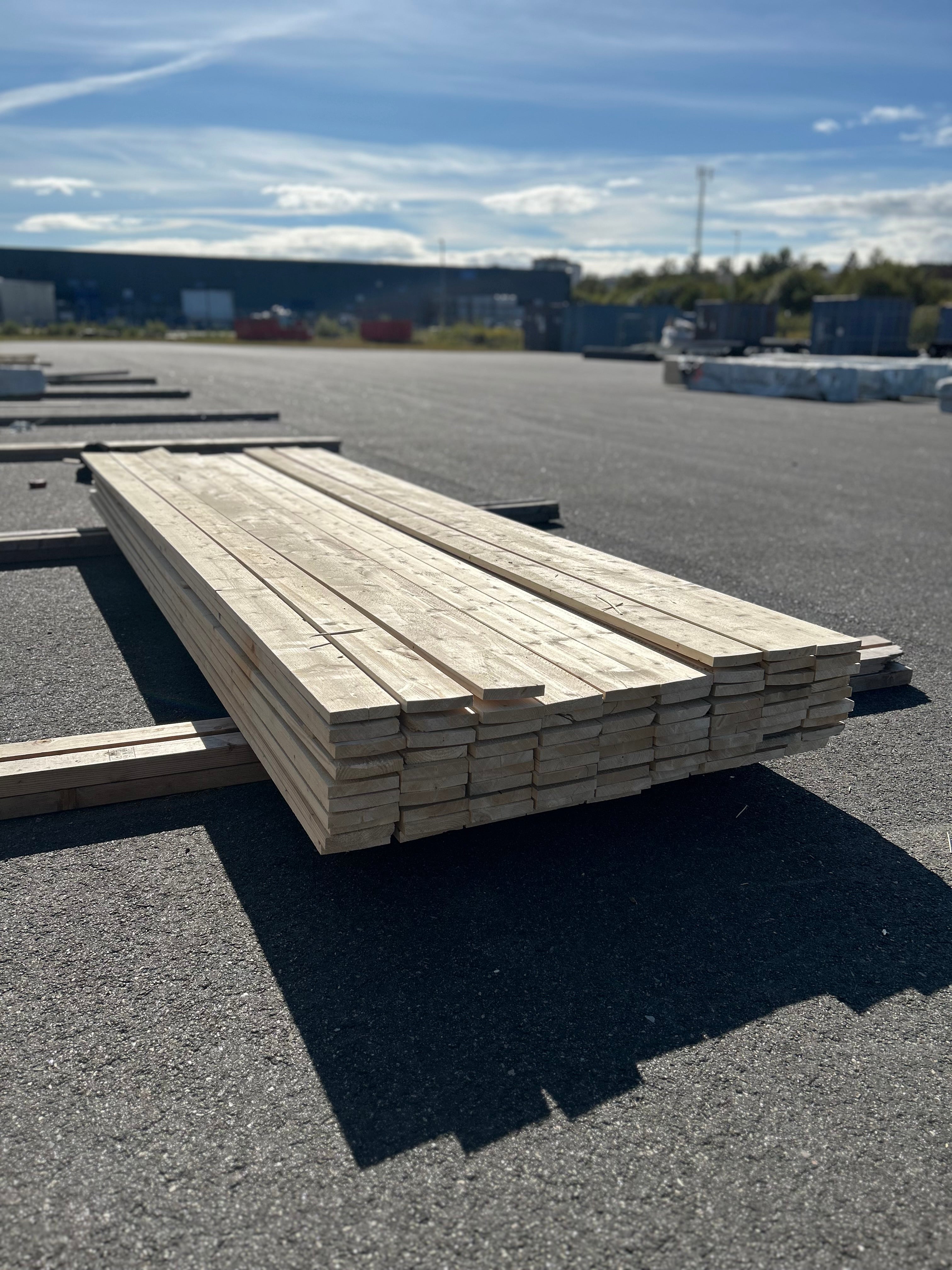 Paket Finsågad Panel 22x120mm 87st 3.60m – Andra sortering