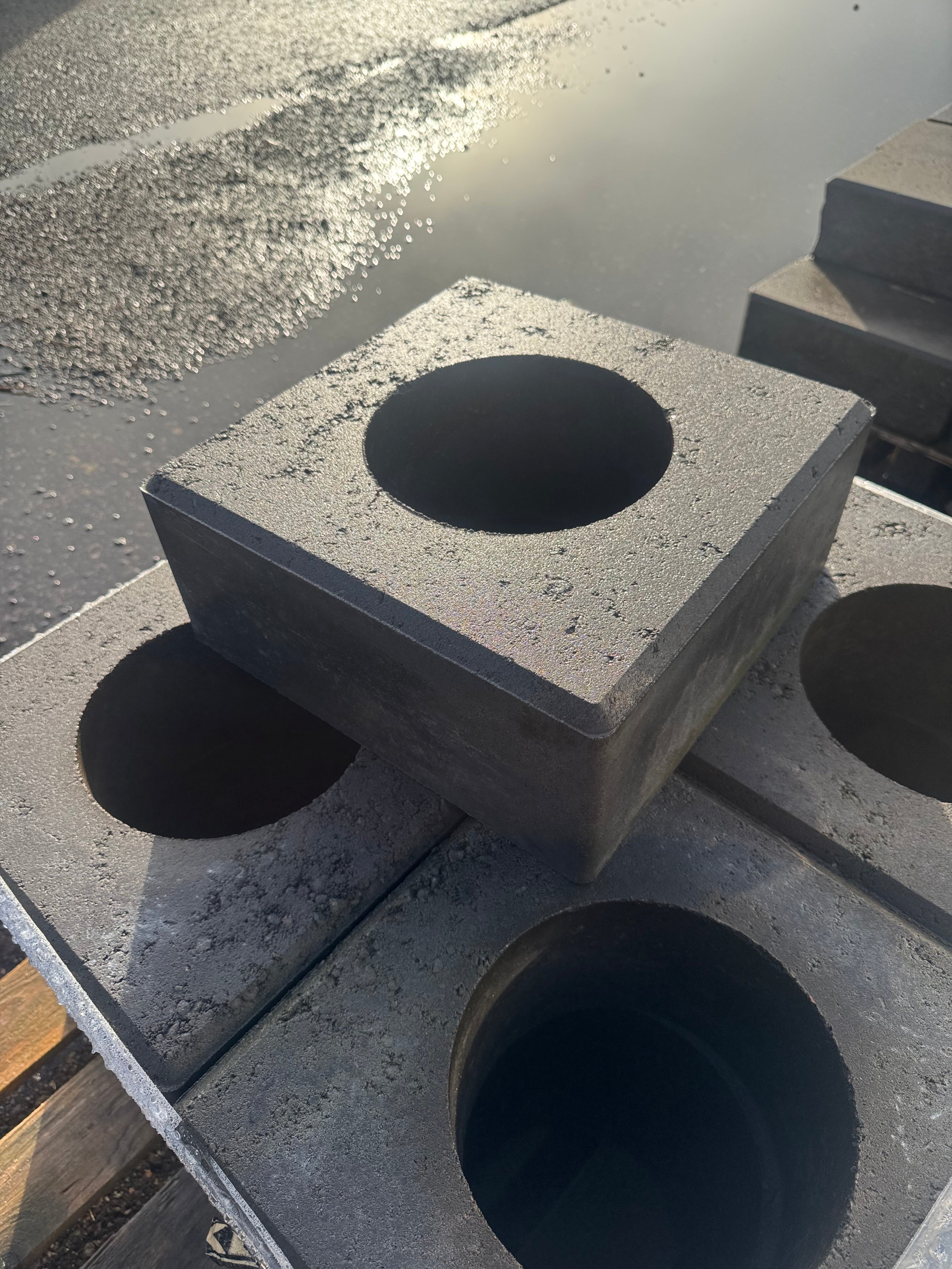 Stolpelement Slät 350x350x150mm – Ø200mm, Grafit