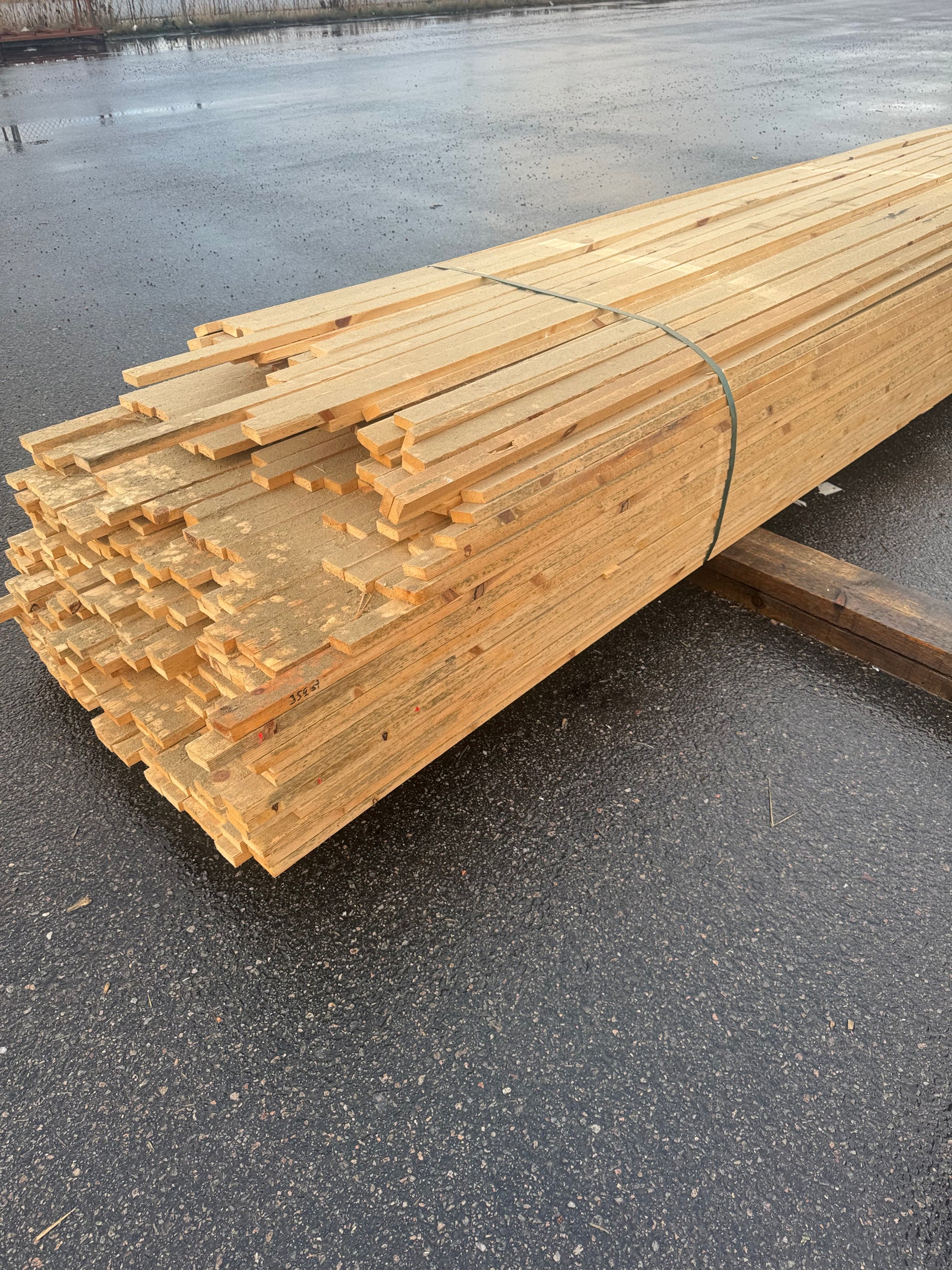 Paket Läkt 19x52 – 342 st (4,2–4,8 m, ohyvlade) - Spirec