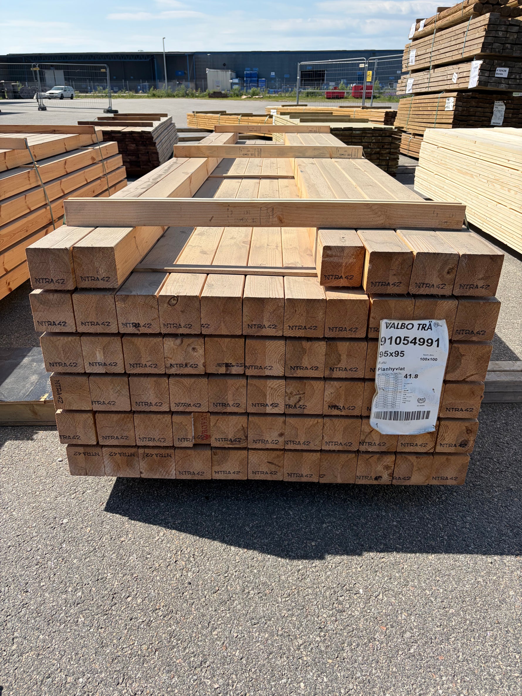 Paket Stolpar 92x92mm 4.18m 61 st Limträ