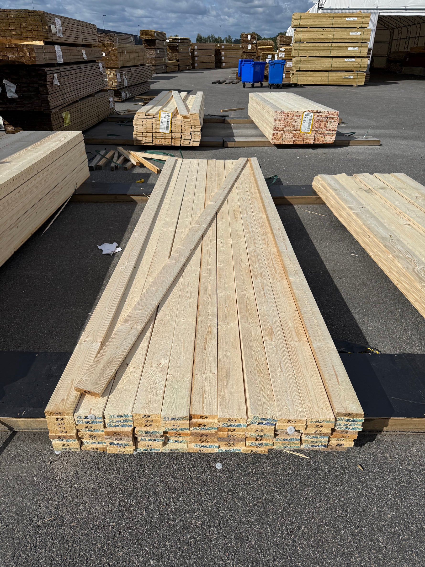 Paket Finsågade Brädor 22x95mm, 91st 3,90m