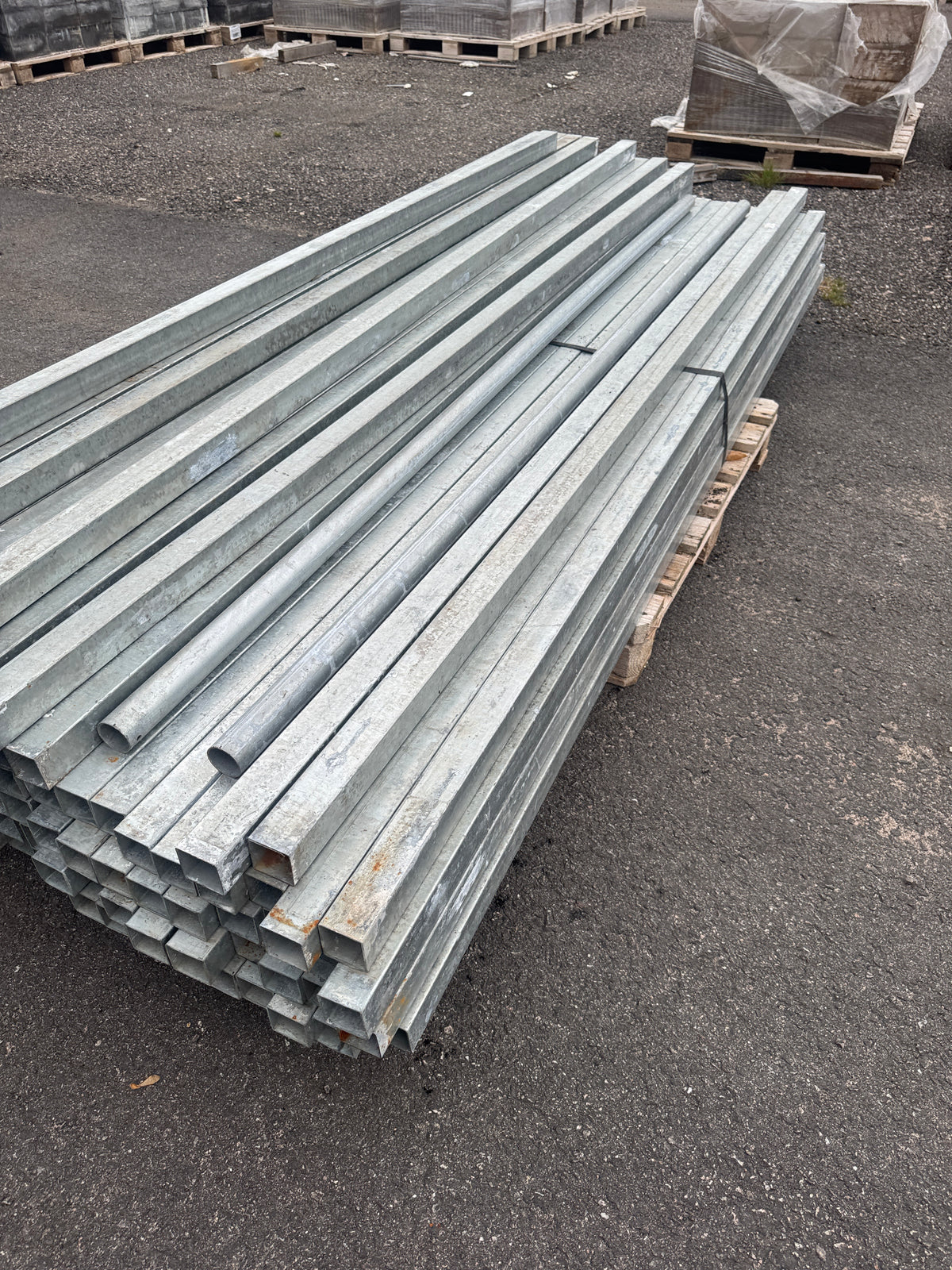 Pall Galvade Stängselstolpar 50x50mm – 2,76m – ca 80st