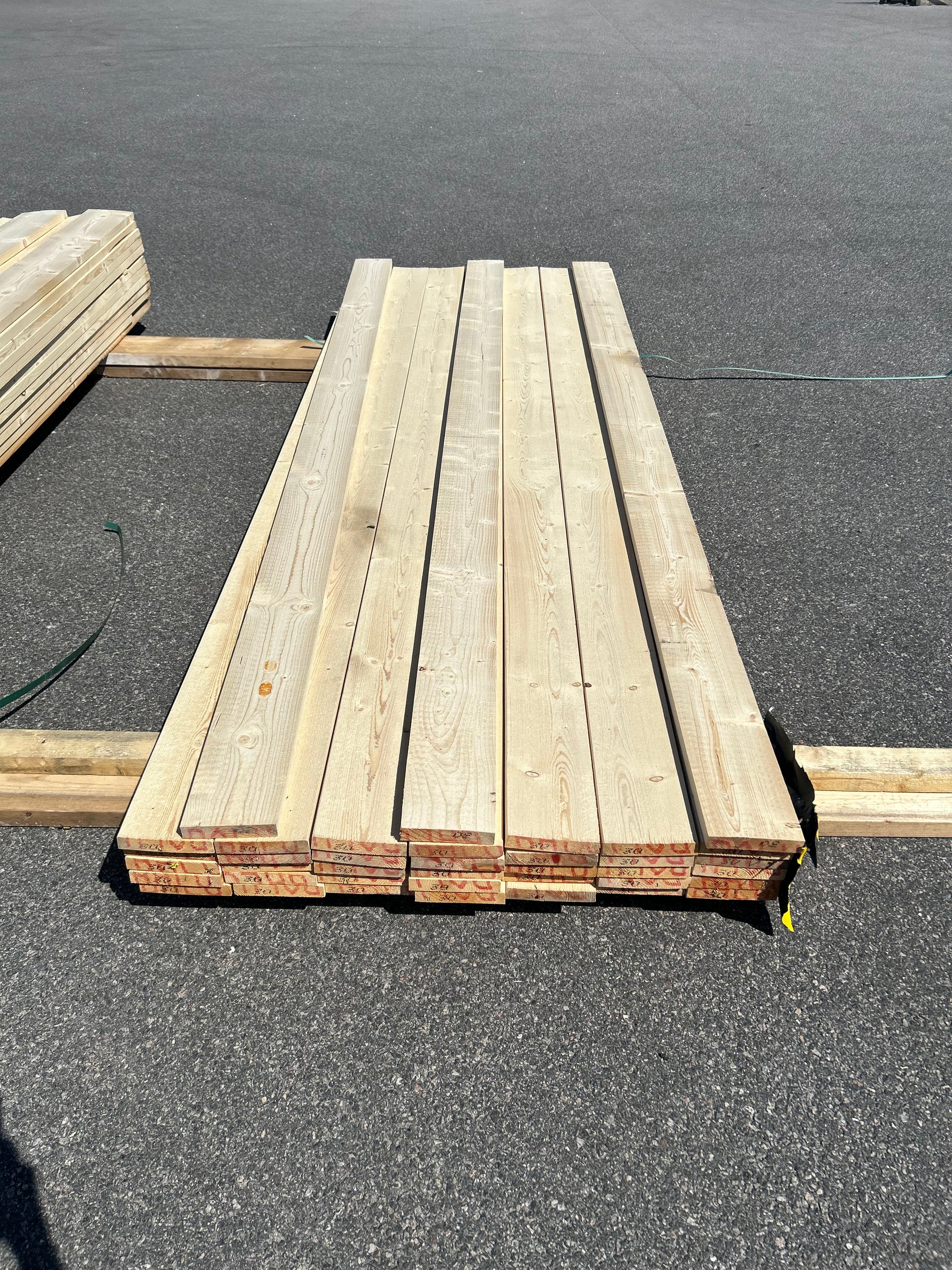 Paket Finsågade Brädor 28x145mm 3.0m 38st Obehandlade