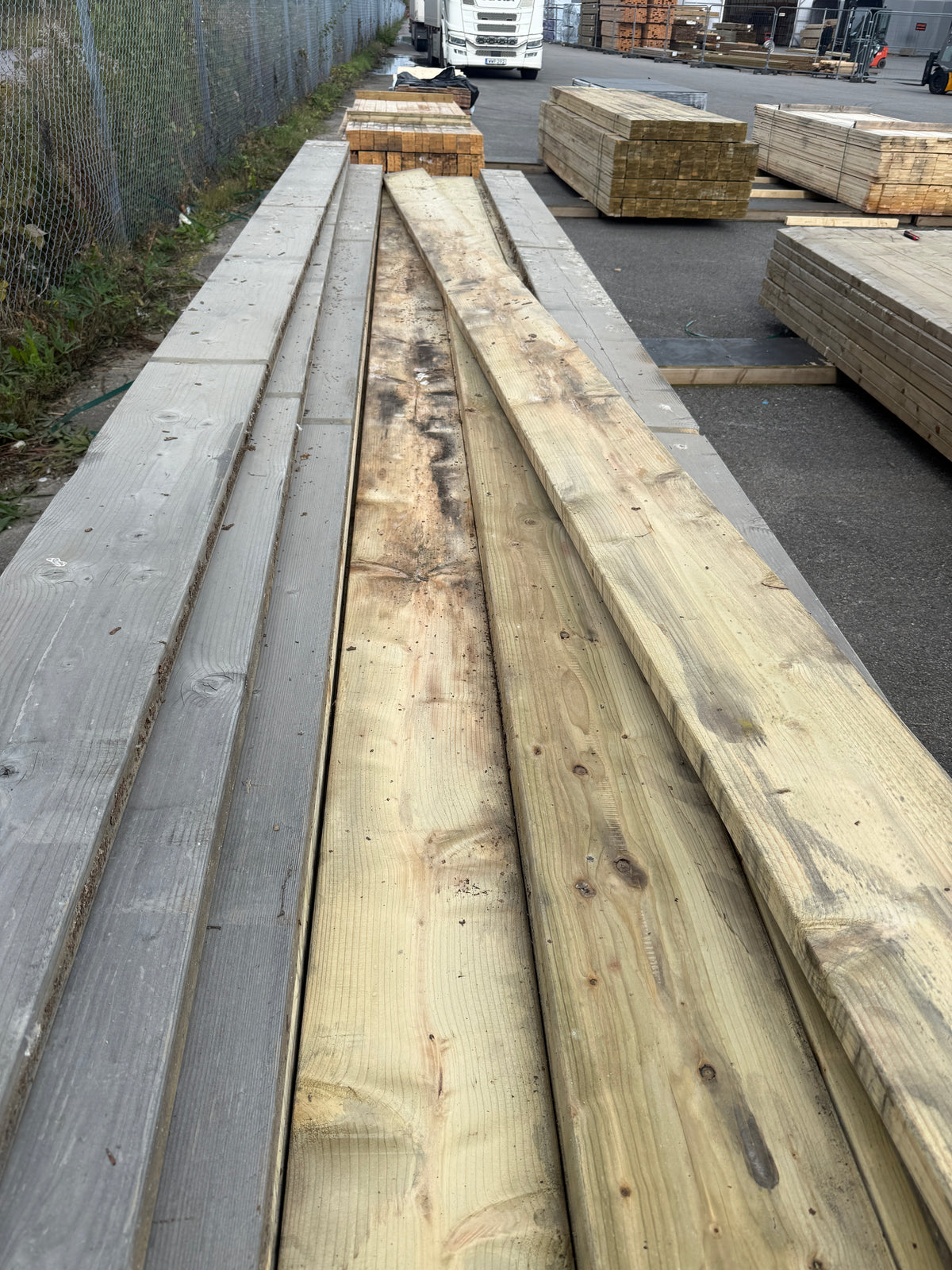 Paket Tryckimpregnerade Reglar 45x220mm 5,40m 60st Gran (Dålig impregnering)