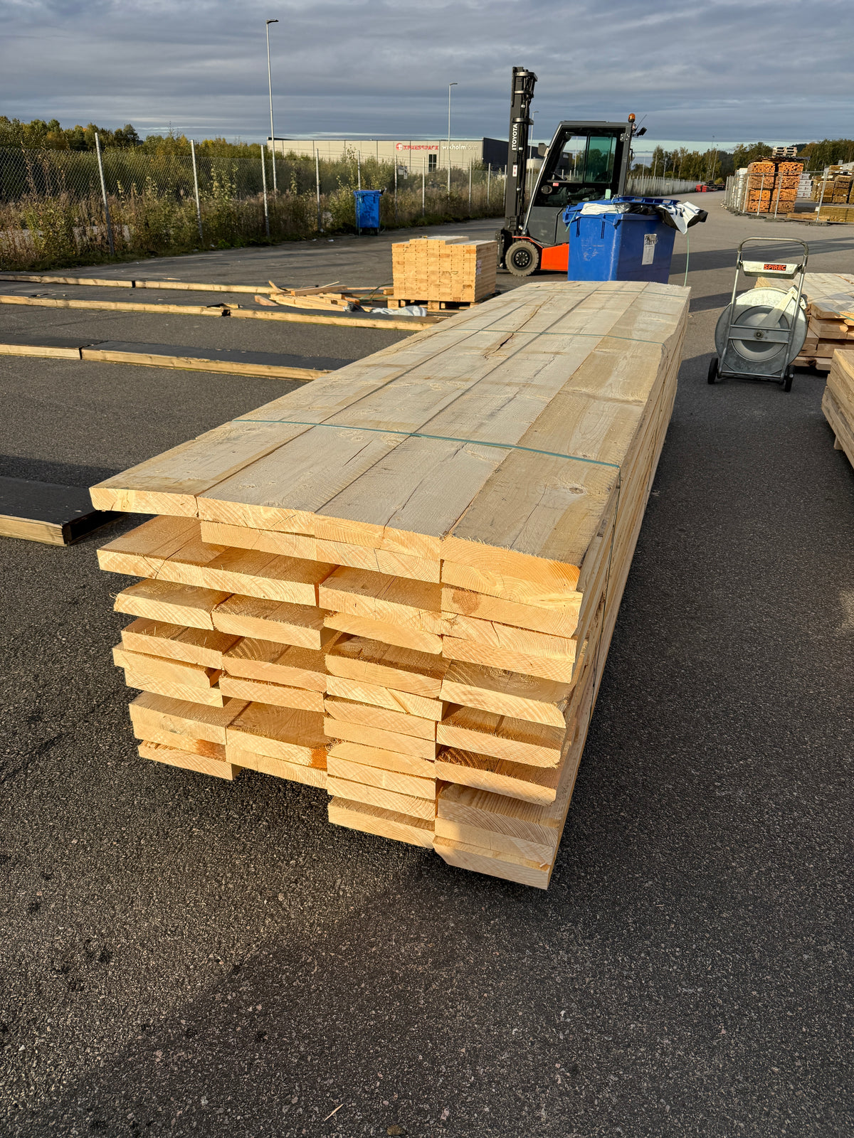 Paket Ohyvlade Reglar 47x250mm (3,00–4,20m) 60st
