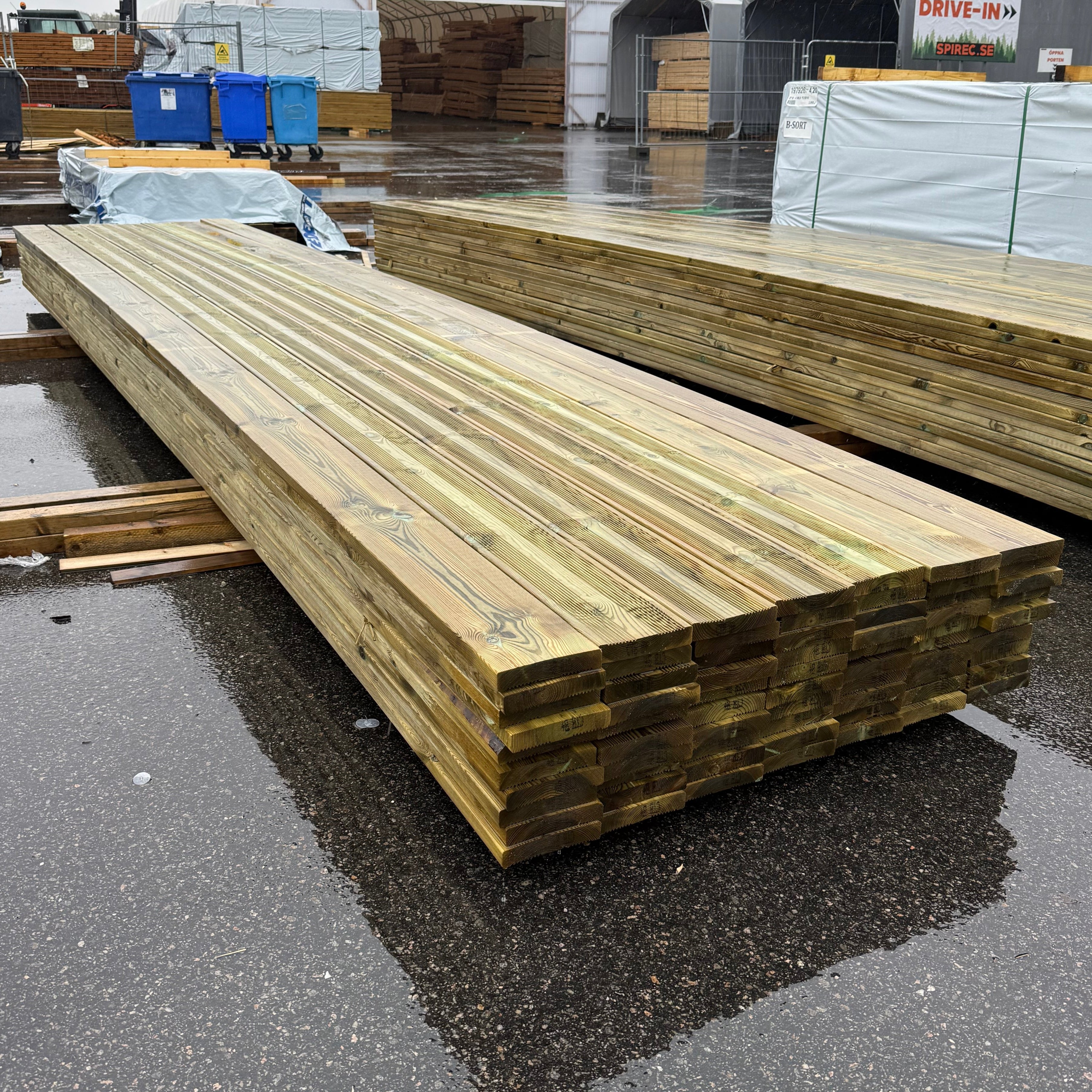 Paket Tryckimpregnerad Rillad Trall 27x145mm 5.40m- 70st (B-Sortering)