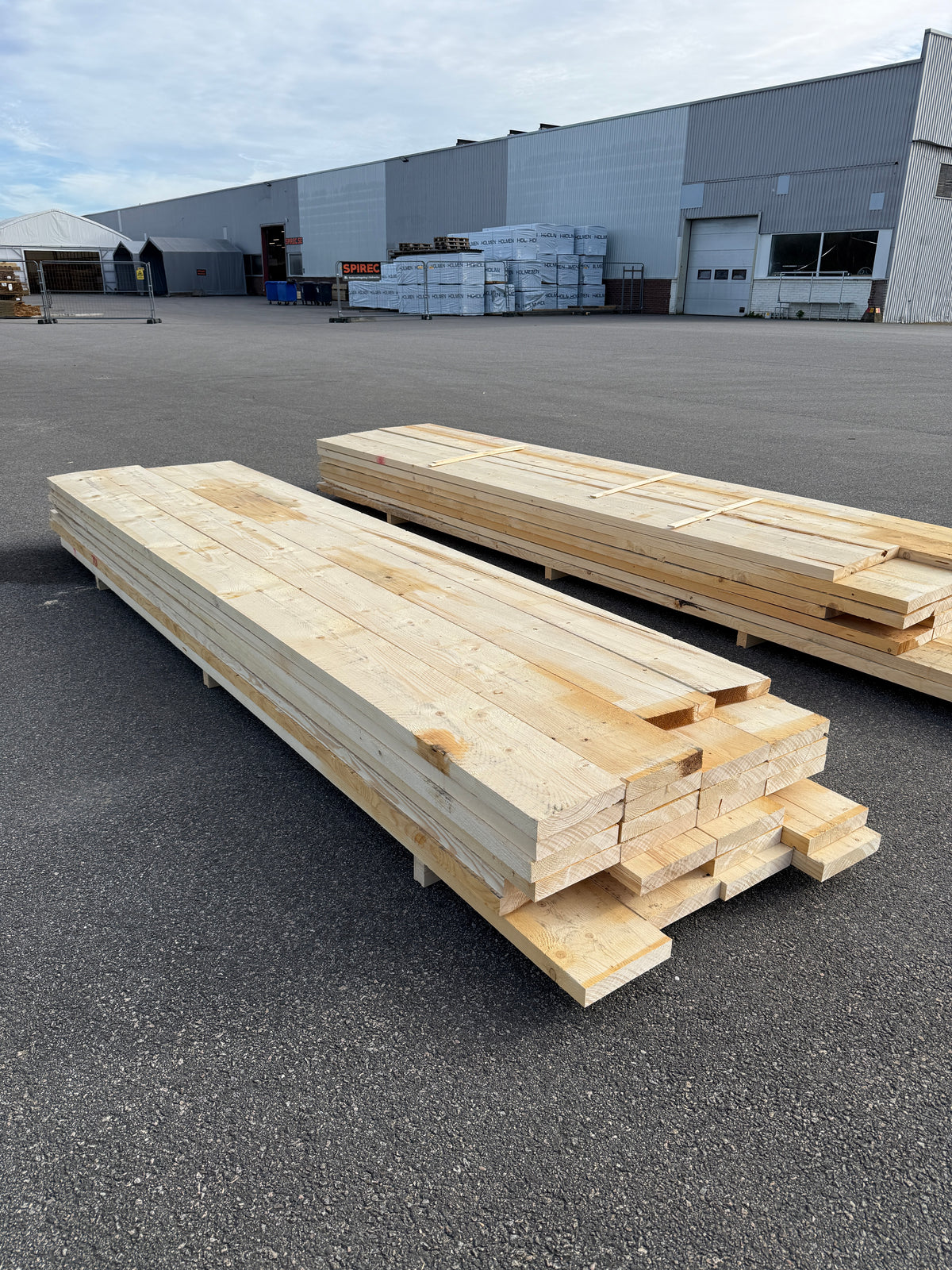 Paket Ohyvlade Reglar 47x250mm (3,90–4,20m) 28st- Fuktskadat