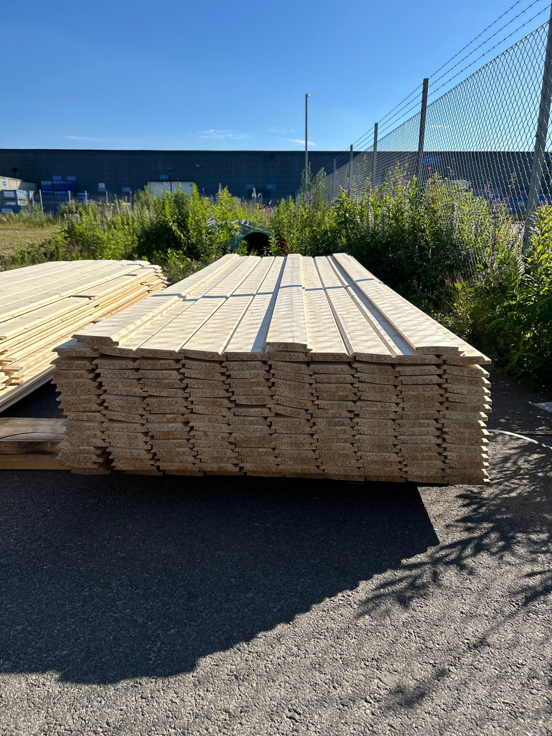 Paket Ytterpanel Dubbelfas Fals 22x120mm 3.60m 153st obh Väderbitet