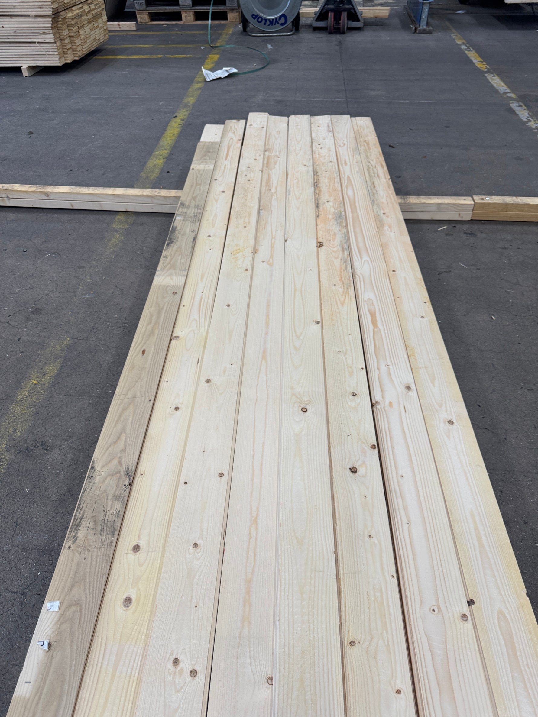 Paket Utsorterad Råspont 20x120mm 3,00–3,30m – 54 st