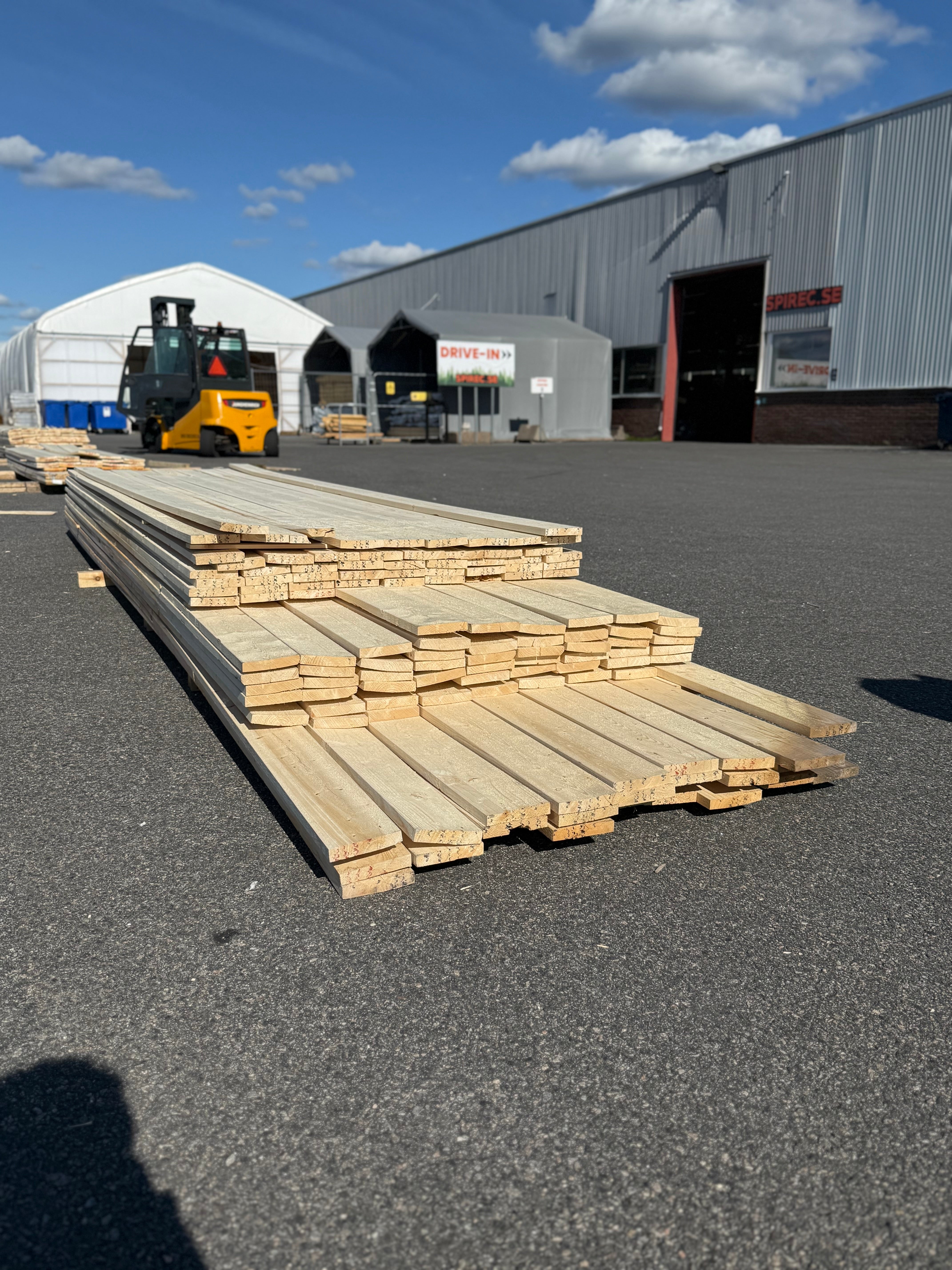 Paket Finsågad Panel 22x120mm 132st 4.20–5.40m – Andra sortering