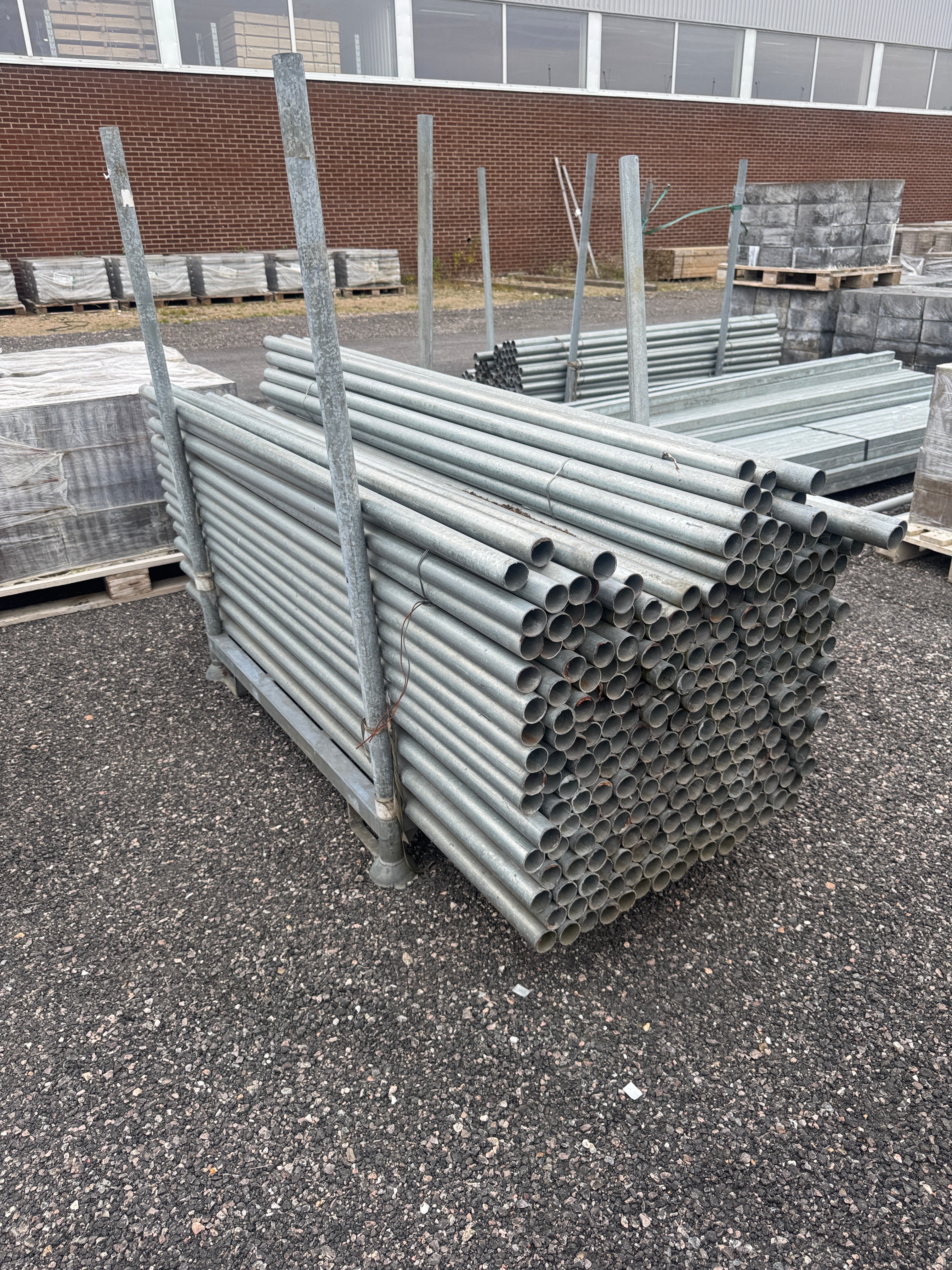 Pall Galvade Stålrör Ø45mm – 2,0m – 240st