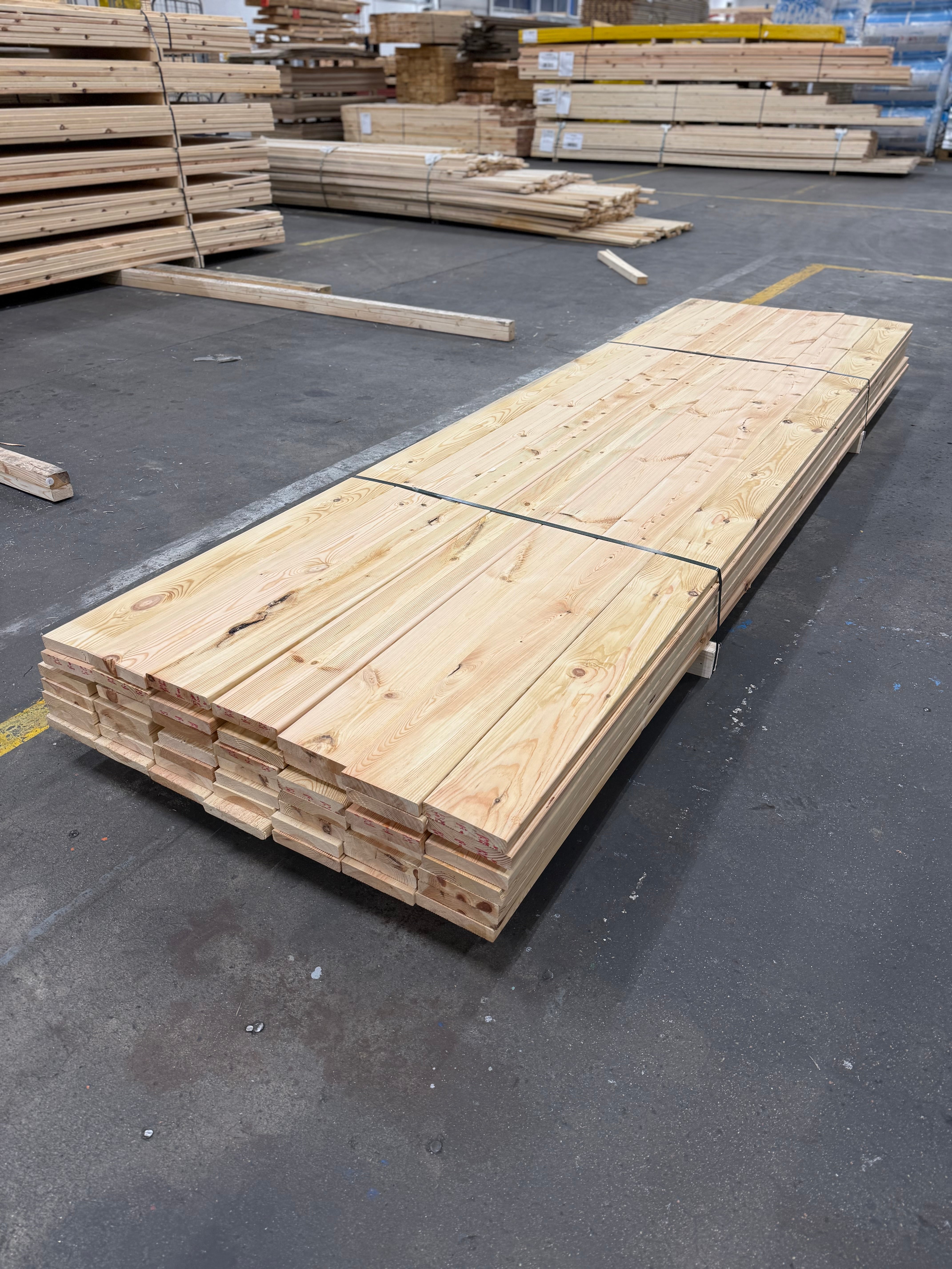 Paket Hyvlade Brädor 27x145mm 3.60m- 49st (Furu Rillad) B- sortering