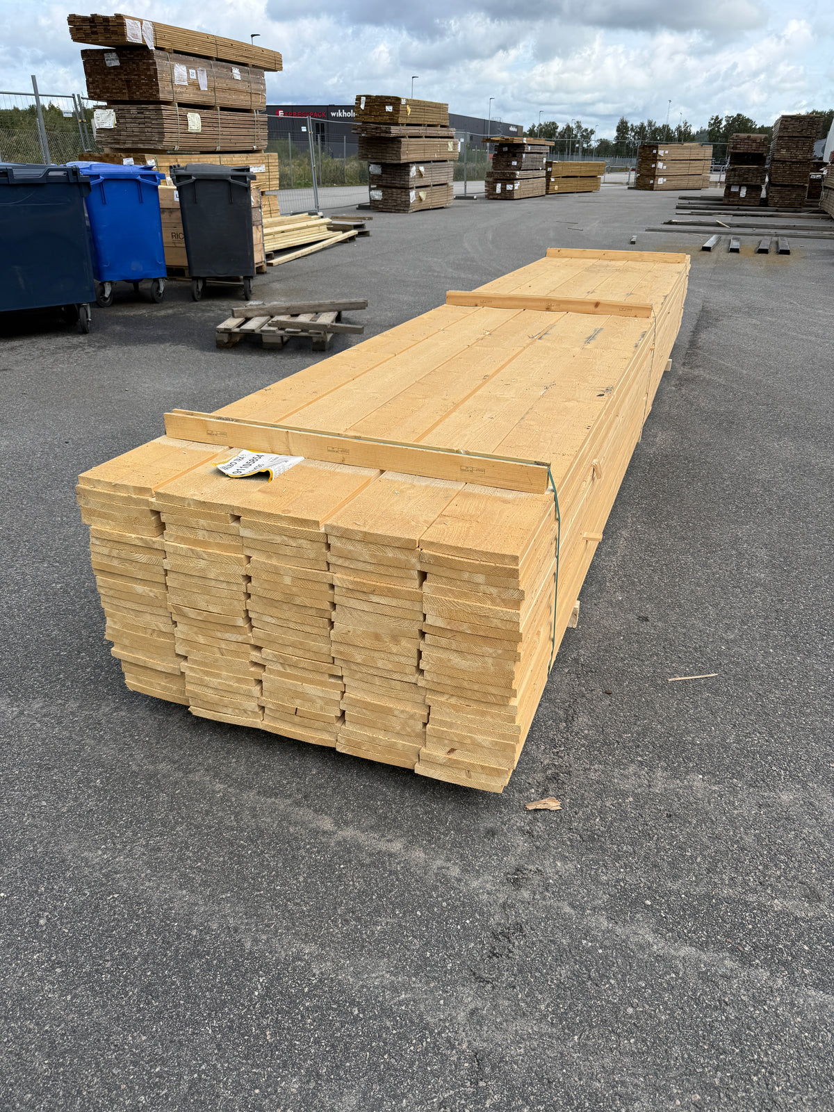 Paket Finsågade Brädor 22x195mm 5,40m 125st (Revor)