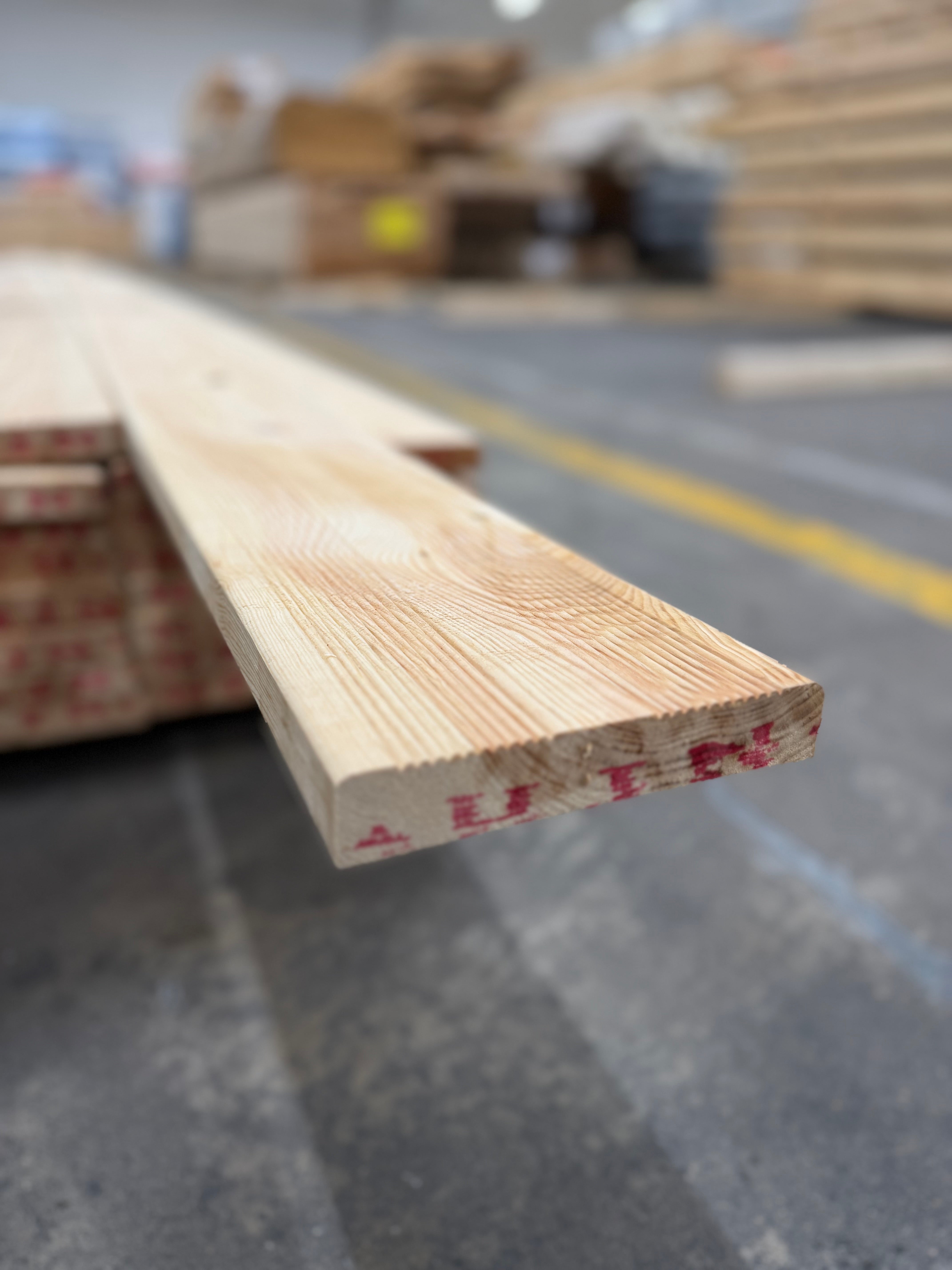 Paket Hyvlade Brädor 27x145mm 5.40m- 53st (Furu Rillad) B- sortering