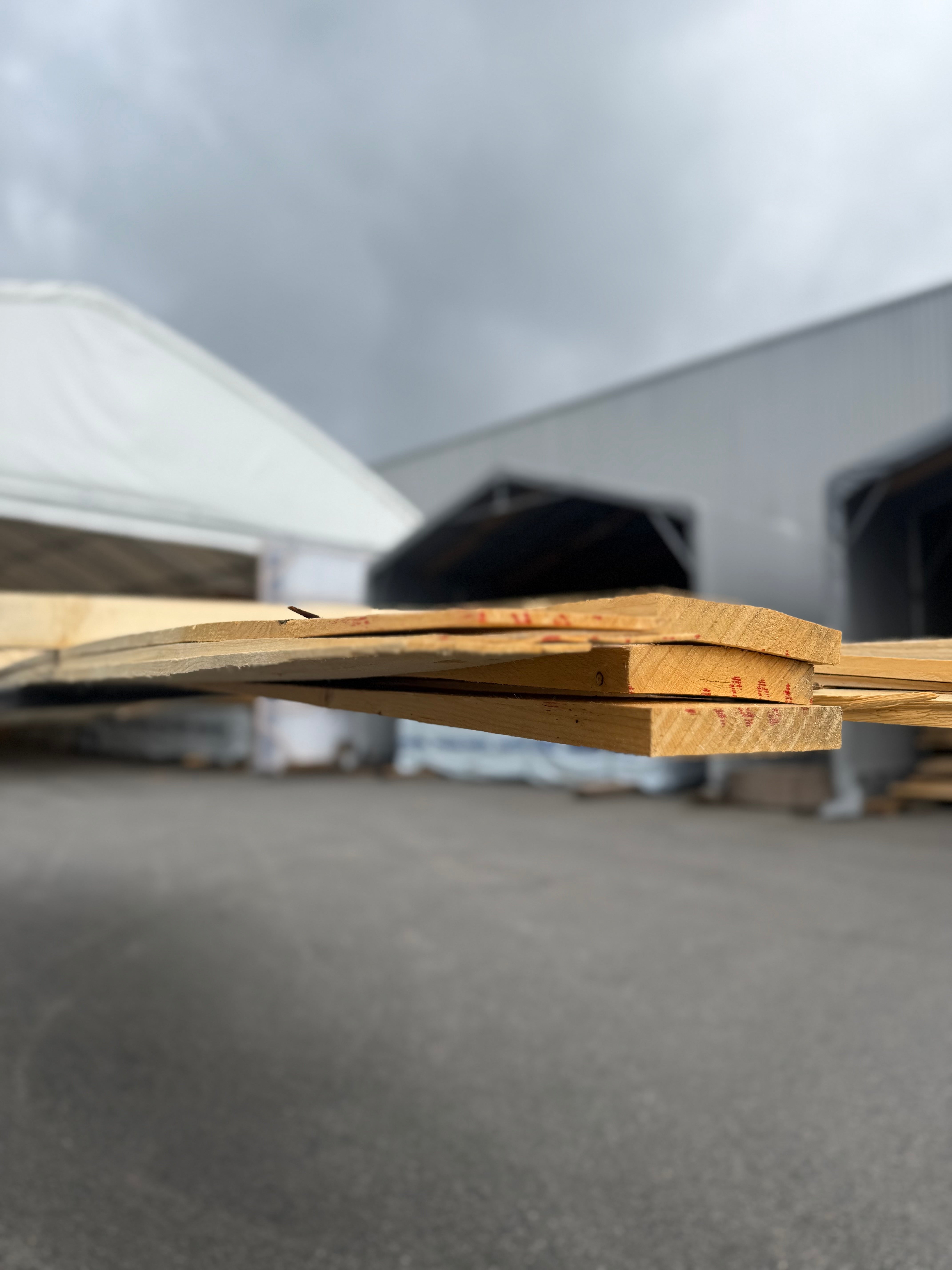 Paket Brädor 16st 4.80m – Vrak, Felhyvlade