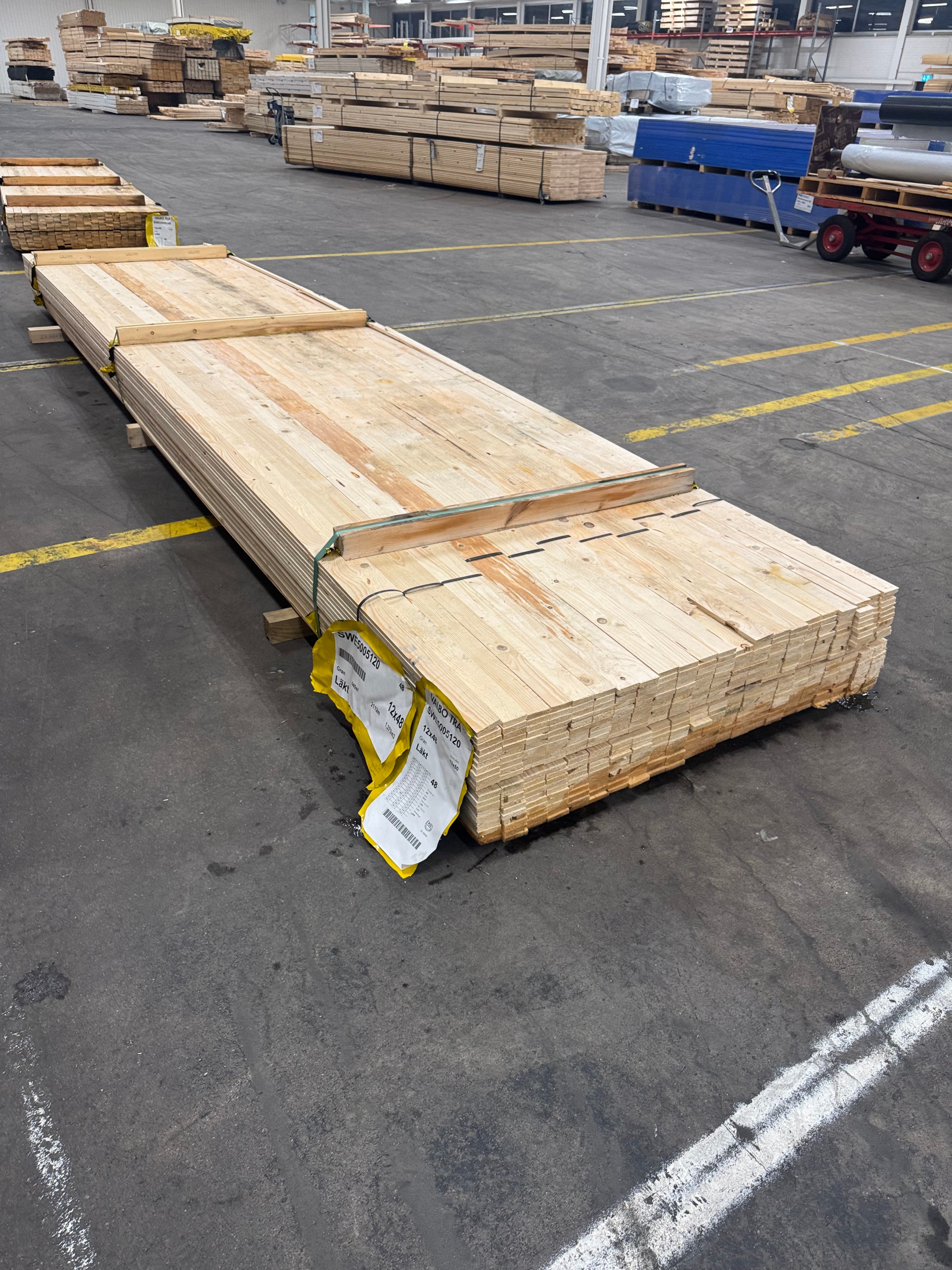 Paket Läkt 12x48mm – 440 st (4,80 m, Obehandlad Gran, Vattenskadad/Utsorterad)
