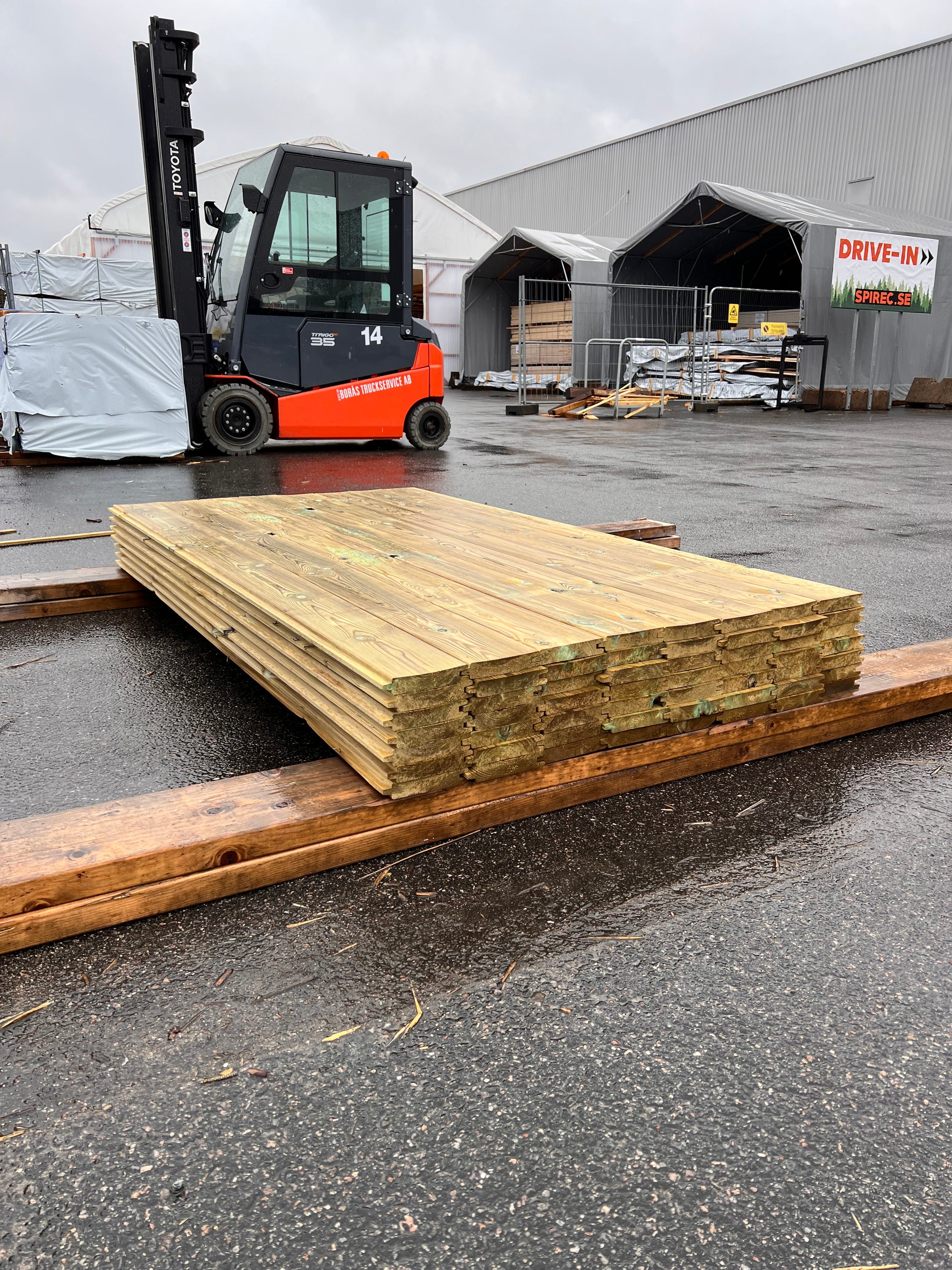 Paket Spontad Panel Hyvlad 27x145mm – 56 st 2.0m Tryckimpregnerad