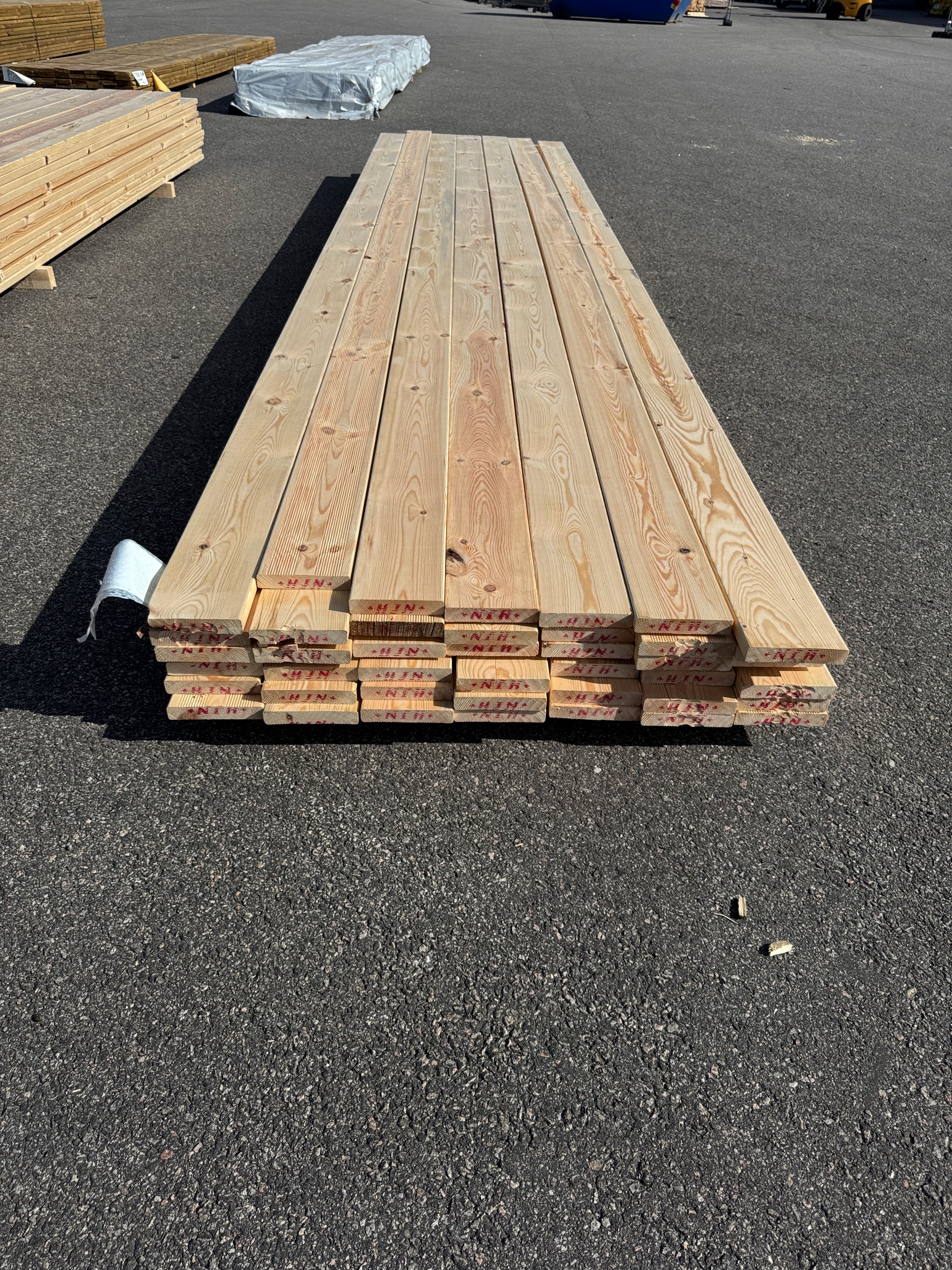 Paket Rillad 28x145 – 42st – 4.80 m – ANDRASORTERING