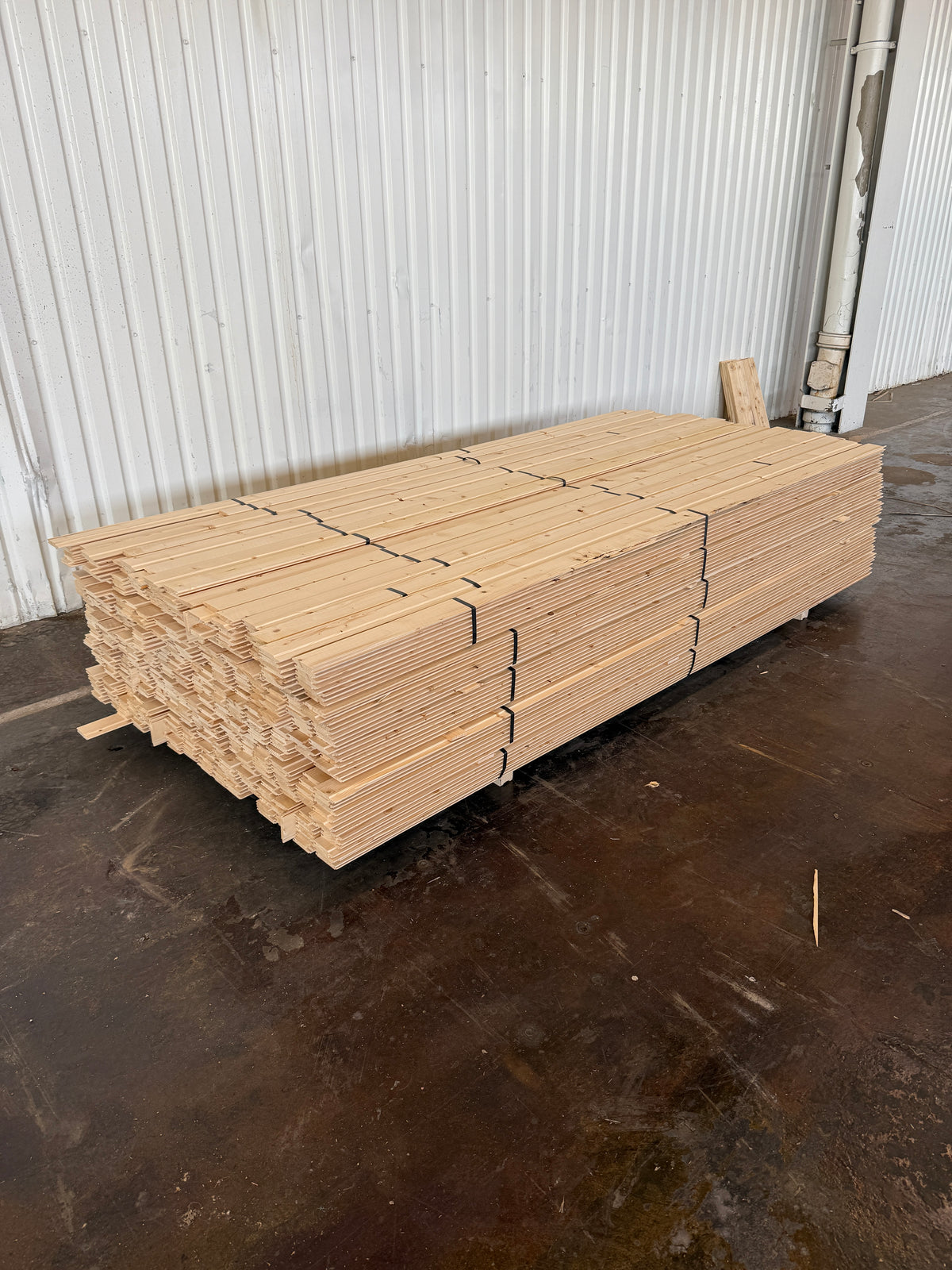 Bastupanel 12x70mm- 2,40m (Säljs per bunt) 1,2kvm- Andra Sortering