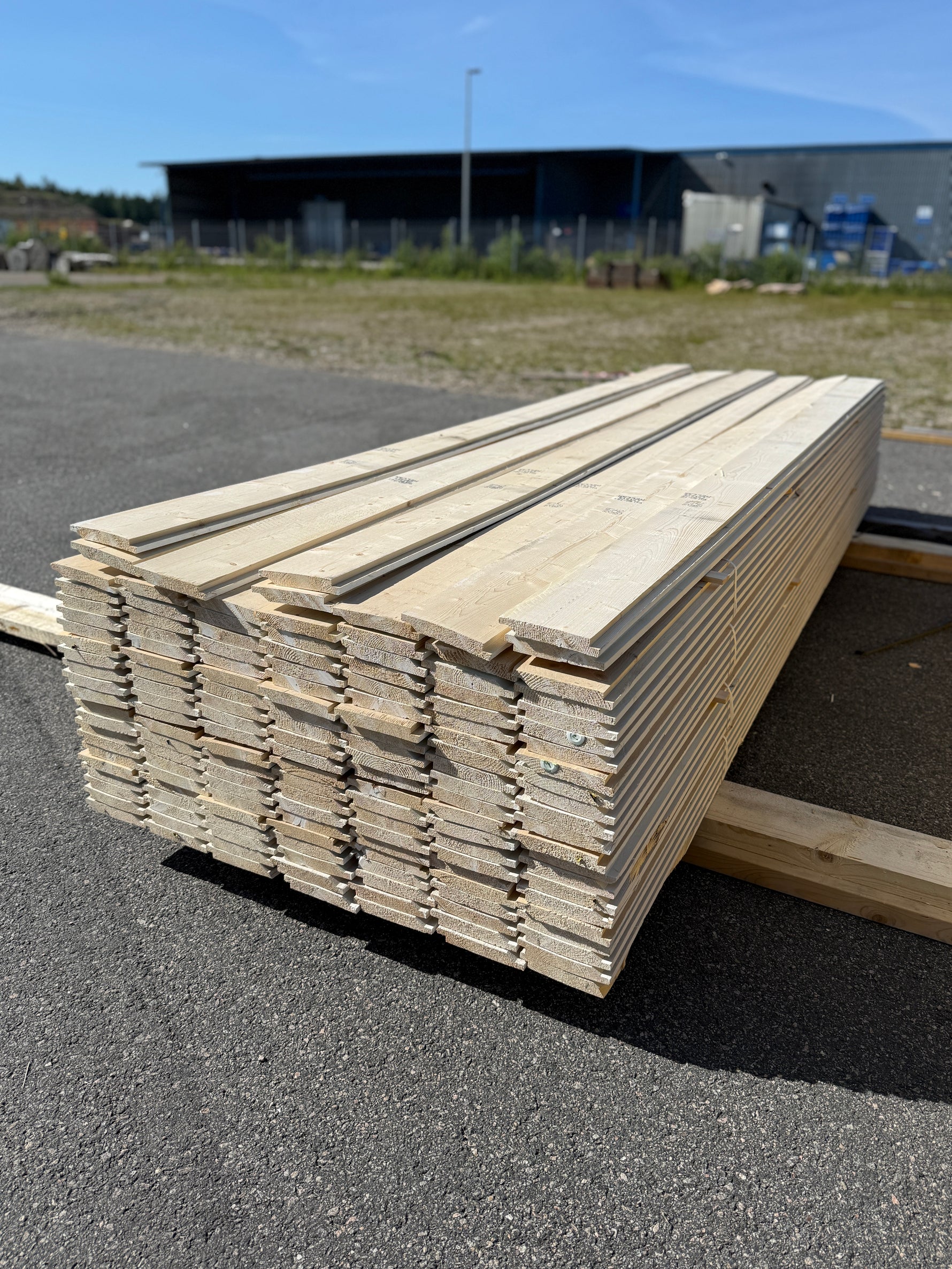 Paket Ytterpanel Enkelfas Halvspont 22x145mm, 149st 3.60m Mellanstruken