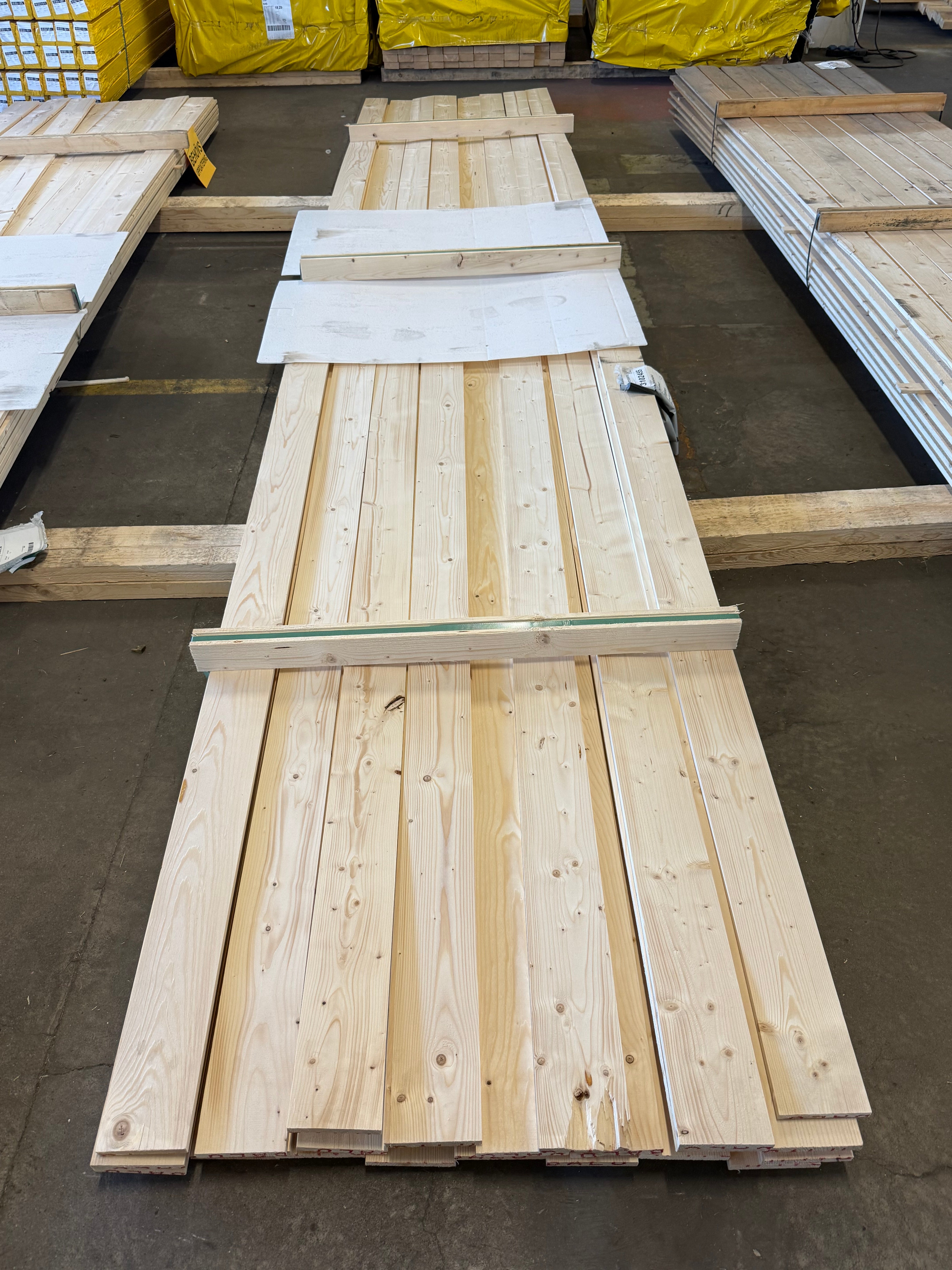 Paket Hyvlade Brädor 15x120 mm – 5,40 m – 26 st