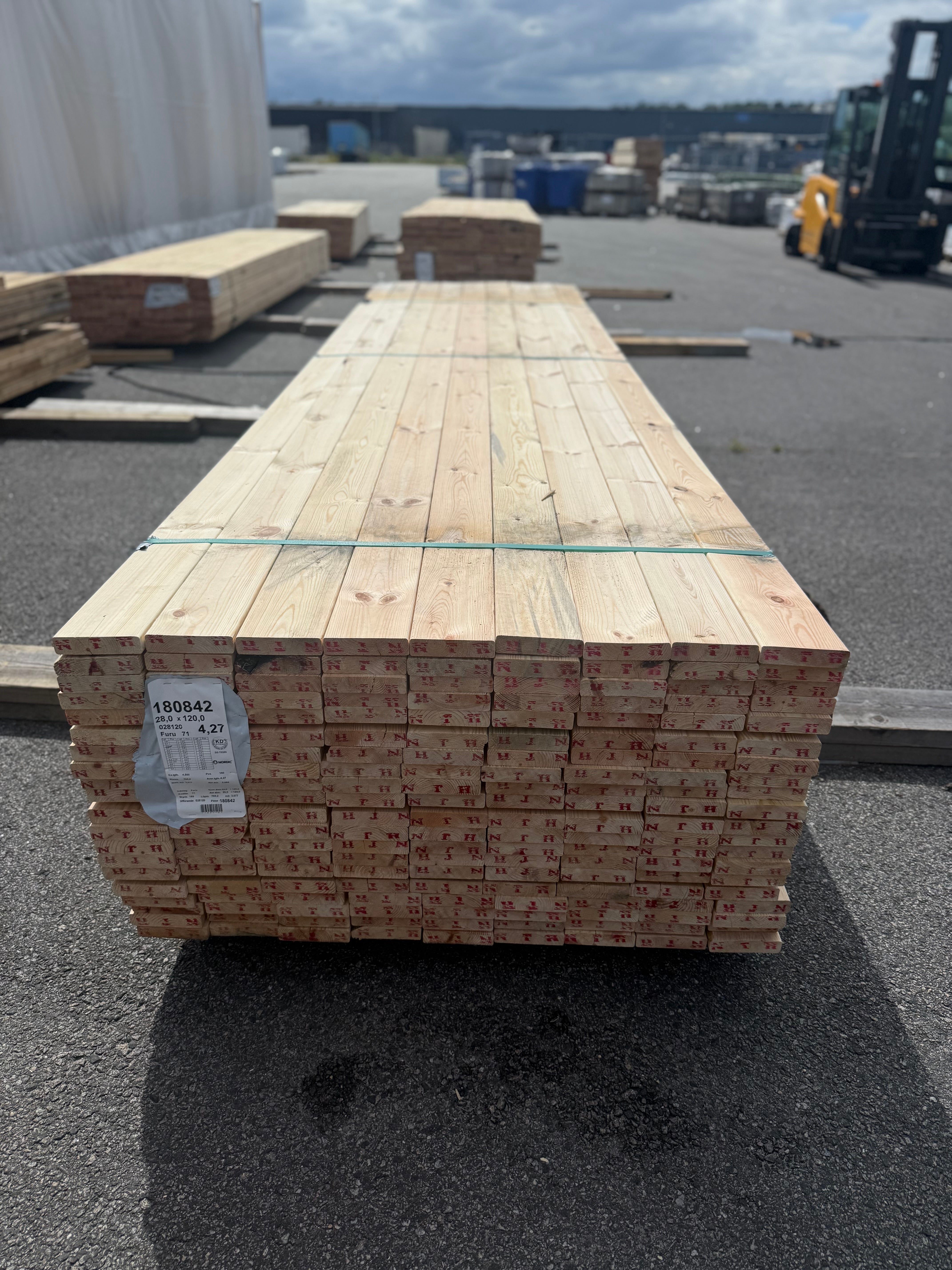 Paket Obehandlad Trall 28x120mm Furu